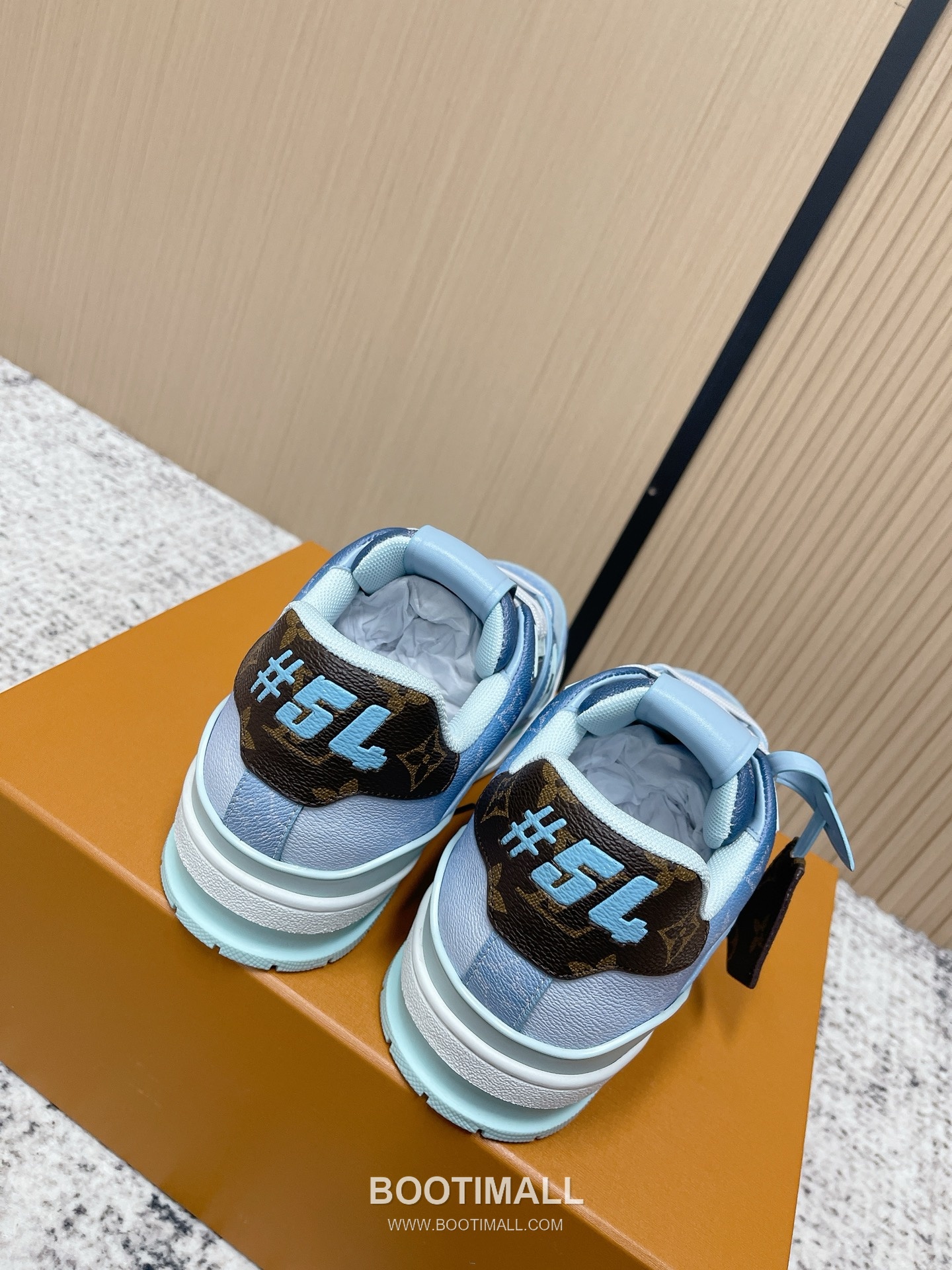 Louis Vuitton Trainer Monogram Denim 루이비통 트레이너 모노그램 데님 스니커즈 4