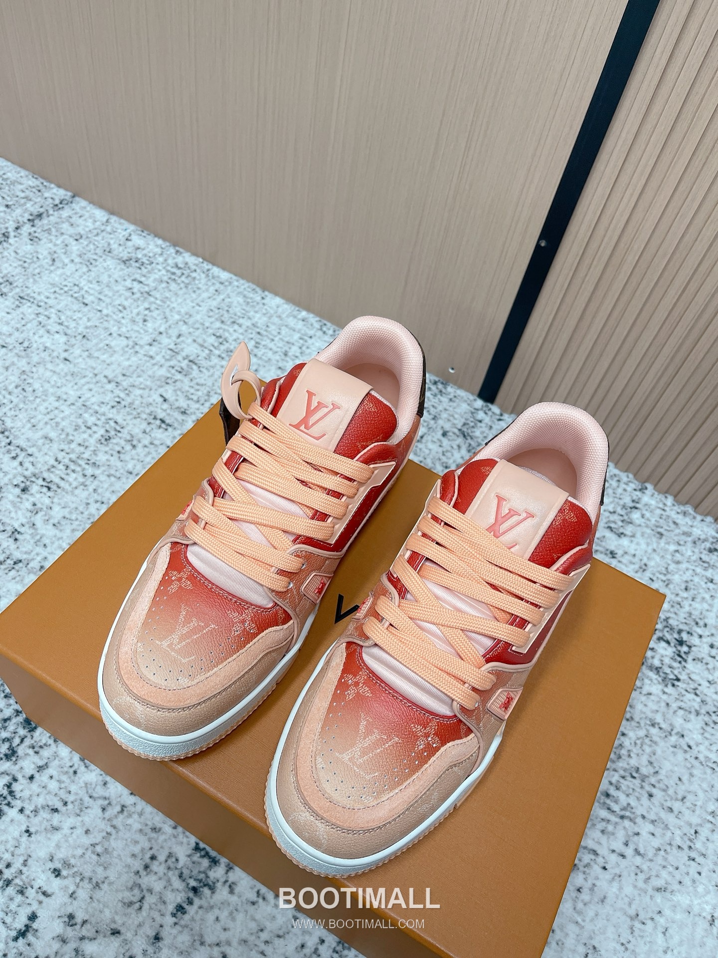 Louis Vuitton Trainer Monogram Denim 루이비통 트레이너 모노그램 데님 스니커즈 1