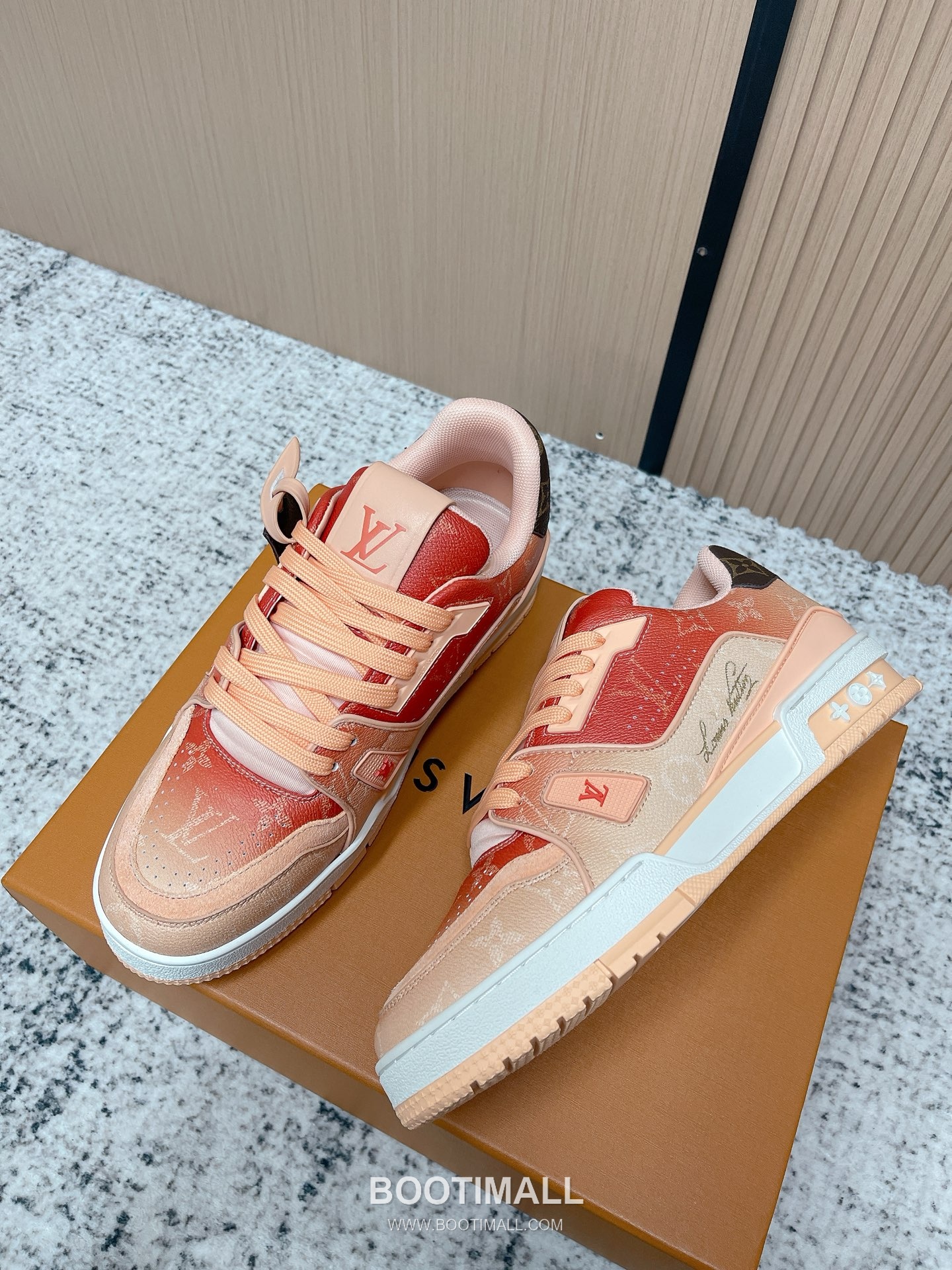 Louis Vuitton Trainer Monogram Denim 루이비통 트레이너 모노그램 데님 스니커즈 2