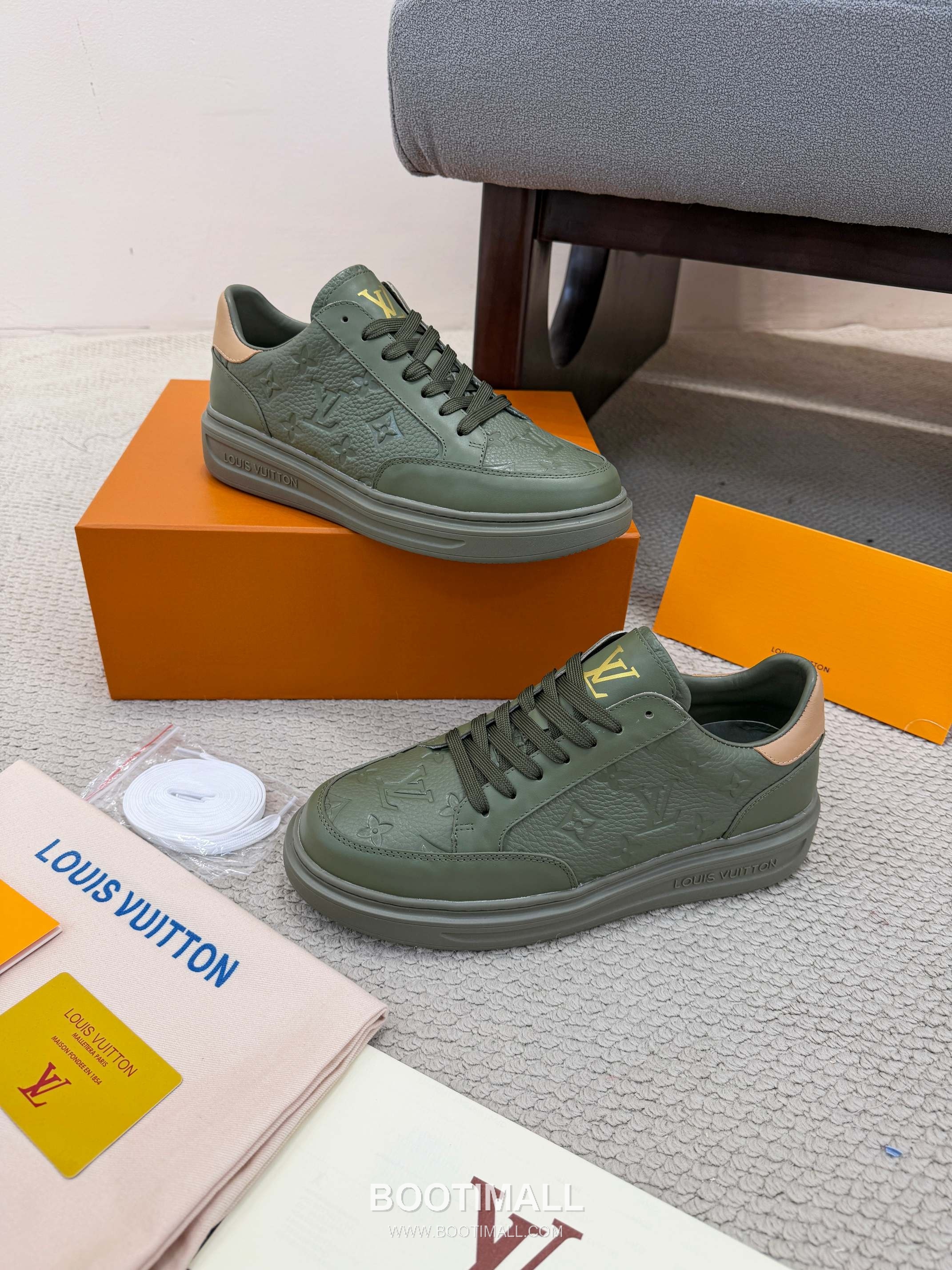 Louis Vuitton Beverly Hills Grained Leather Sneakers 루이비통 베벌리 힐스 그레인 가죽 스니커즈 1