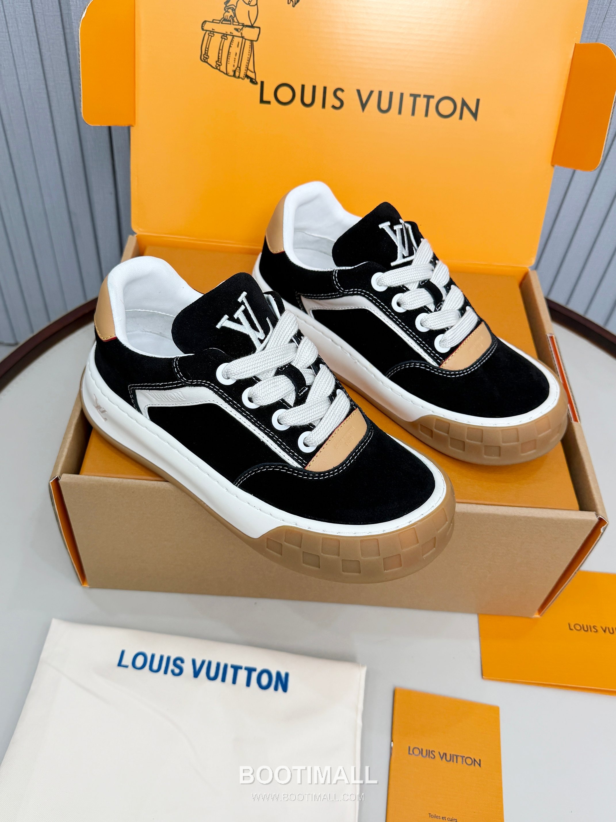 Louis Vuitton Padded Skate Low-Top Sneakers 루이비통 패디드 스케이트 로우탑 스니커즈 2