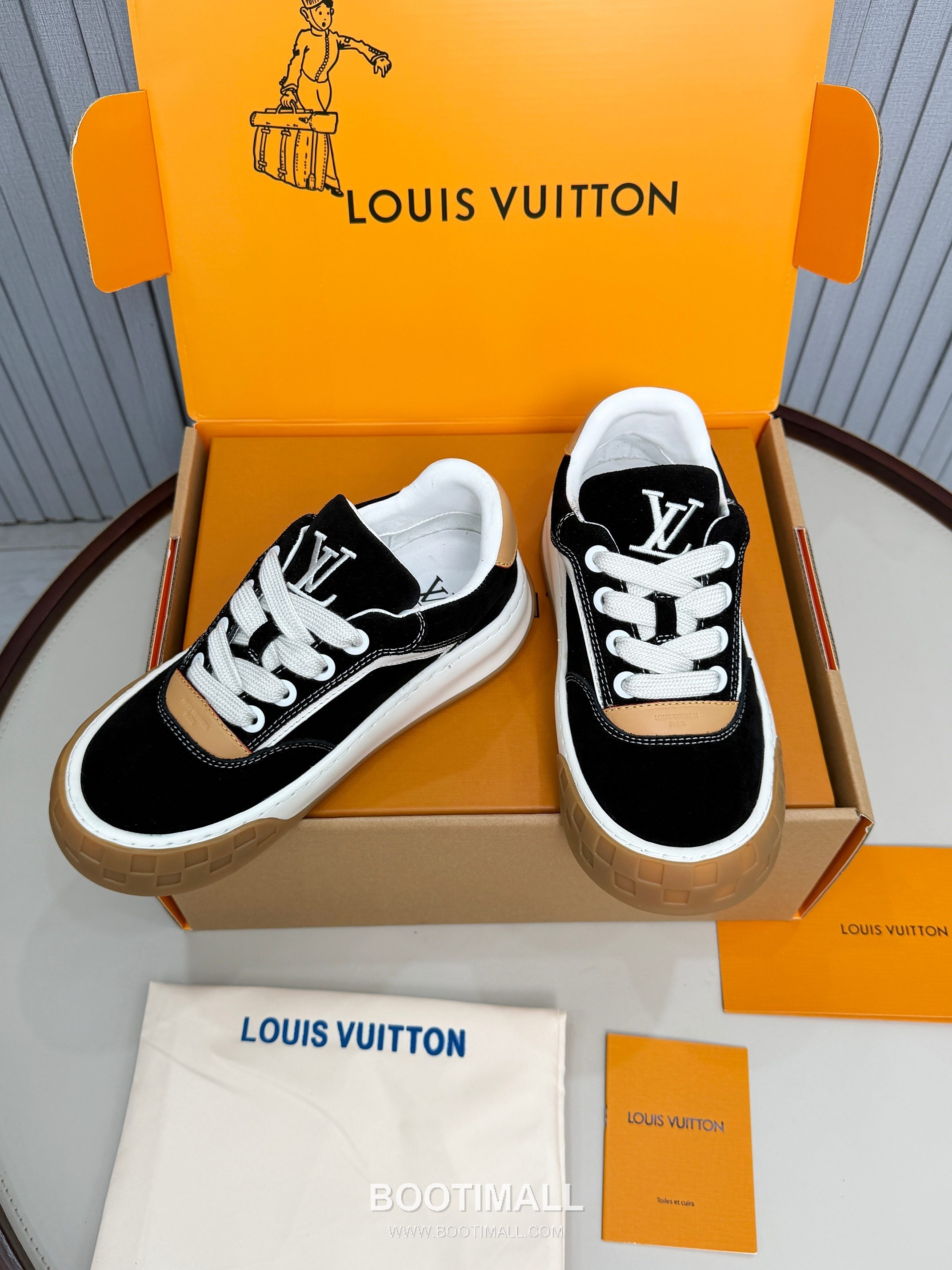 Louis Vuitton Padded Skate Low-Top Sneakers 루이비통 패디드 스케이트 로우탑 스니커즈 3