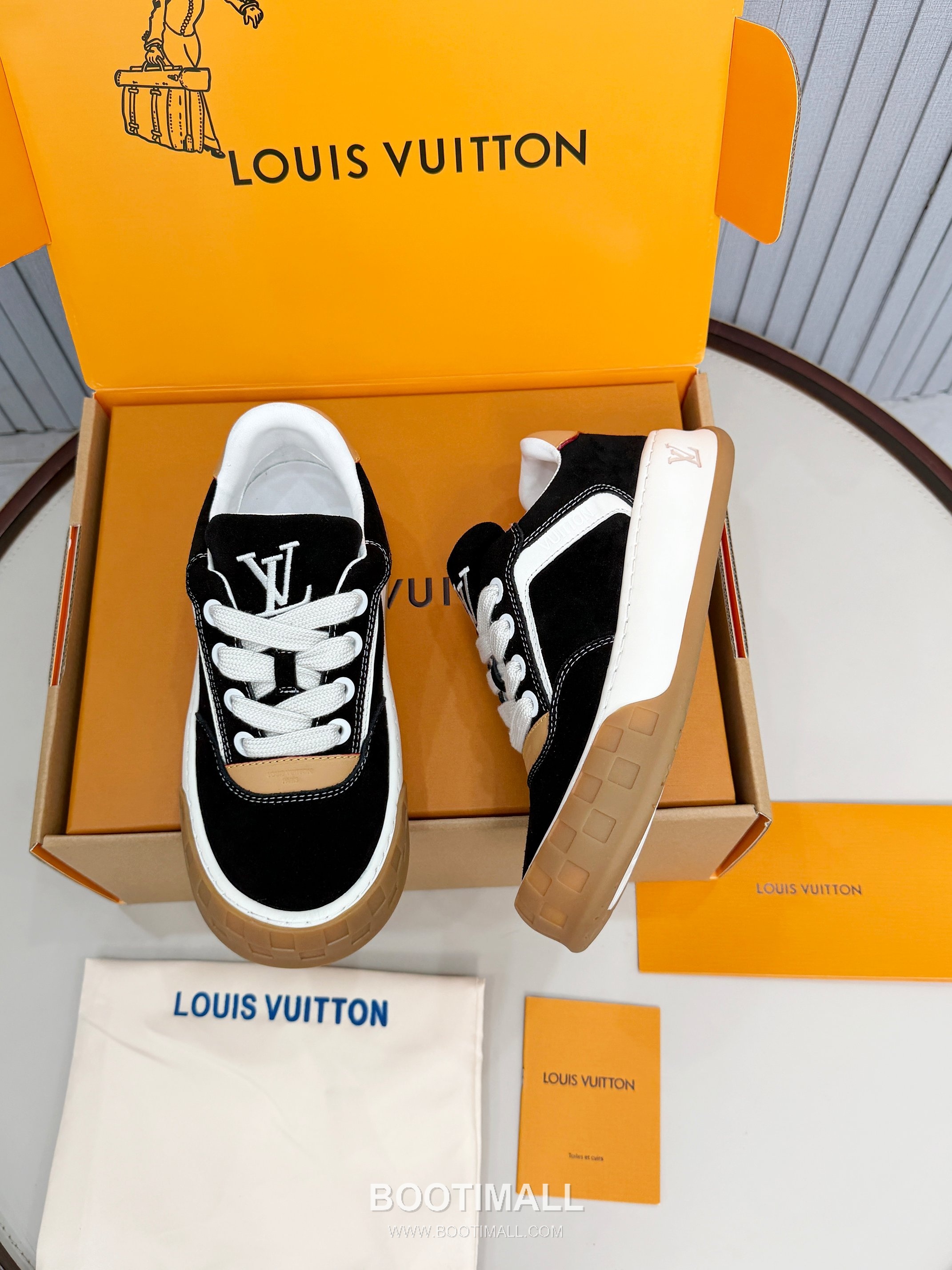 Louis Vuitton Padded Skate Low-Top Sneakers 루이비통 패디드 스케이트 로우탑 스니커즈 4