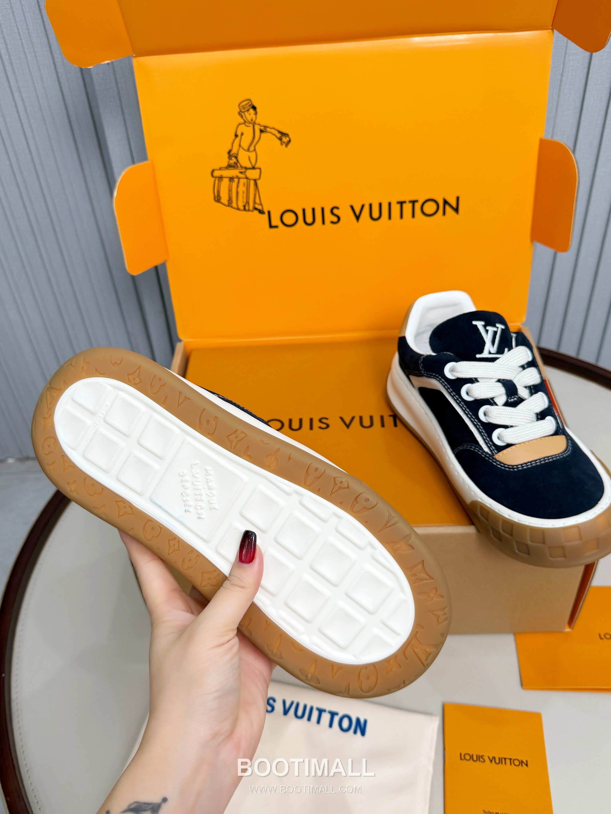 Louis Vuitton Padded Skate Low-Top Sneakers 루이비통 패디드 스케이트 로우탑 스니커즈 6