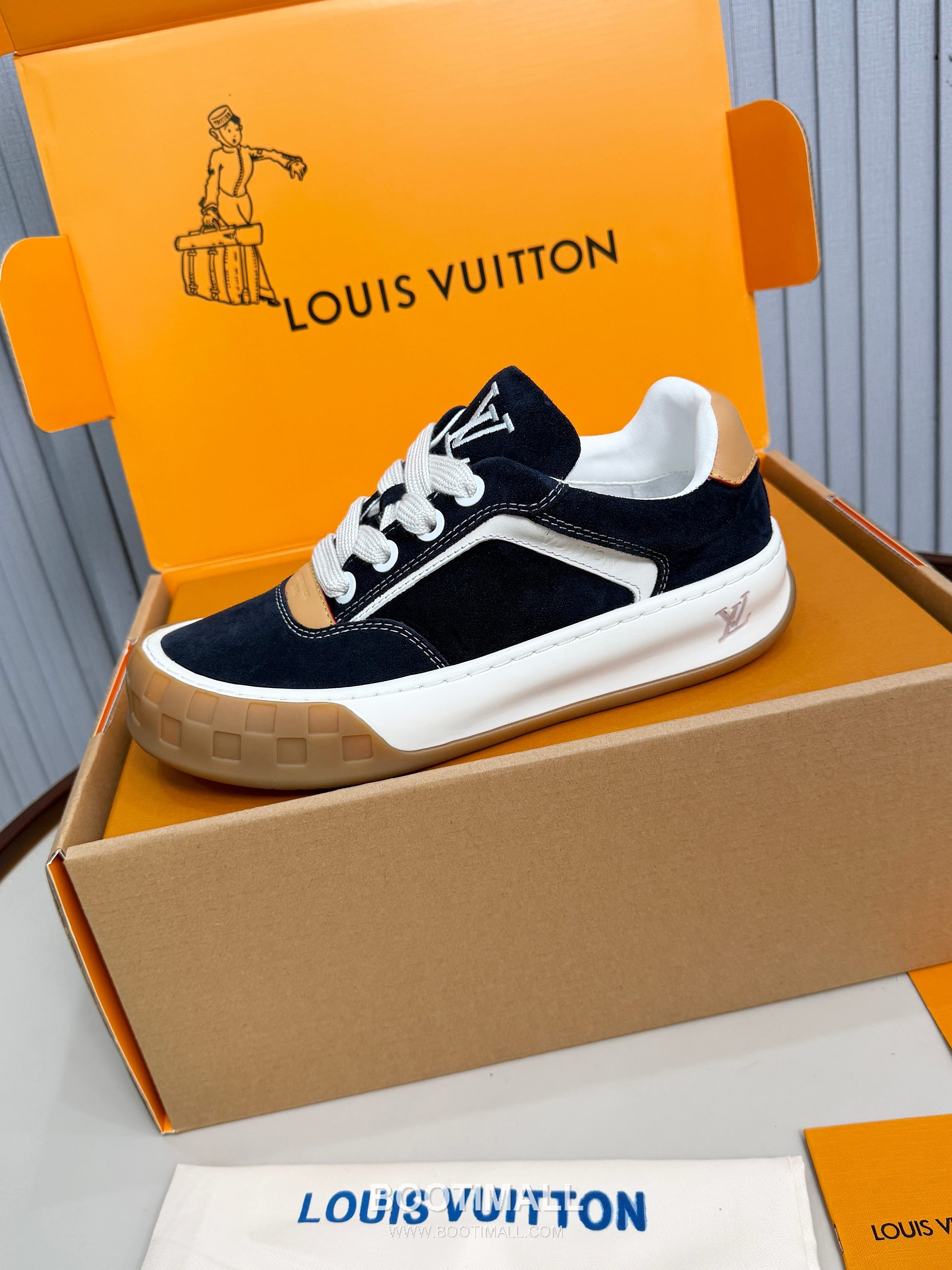 Louis Vuitton Padded Skate Low-Top Sneakers 루이비통 패디드 스케이트 로우탑 스니커즈 8
