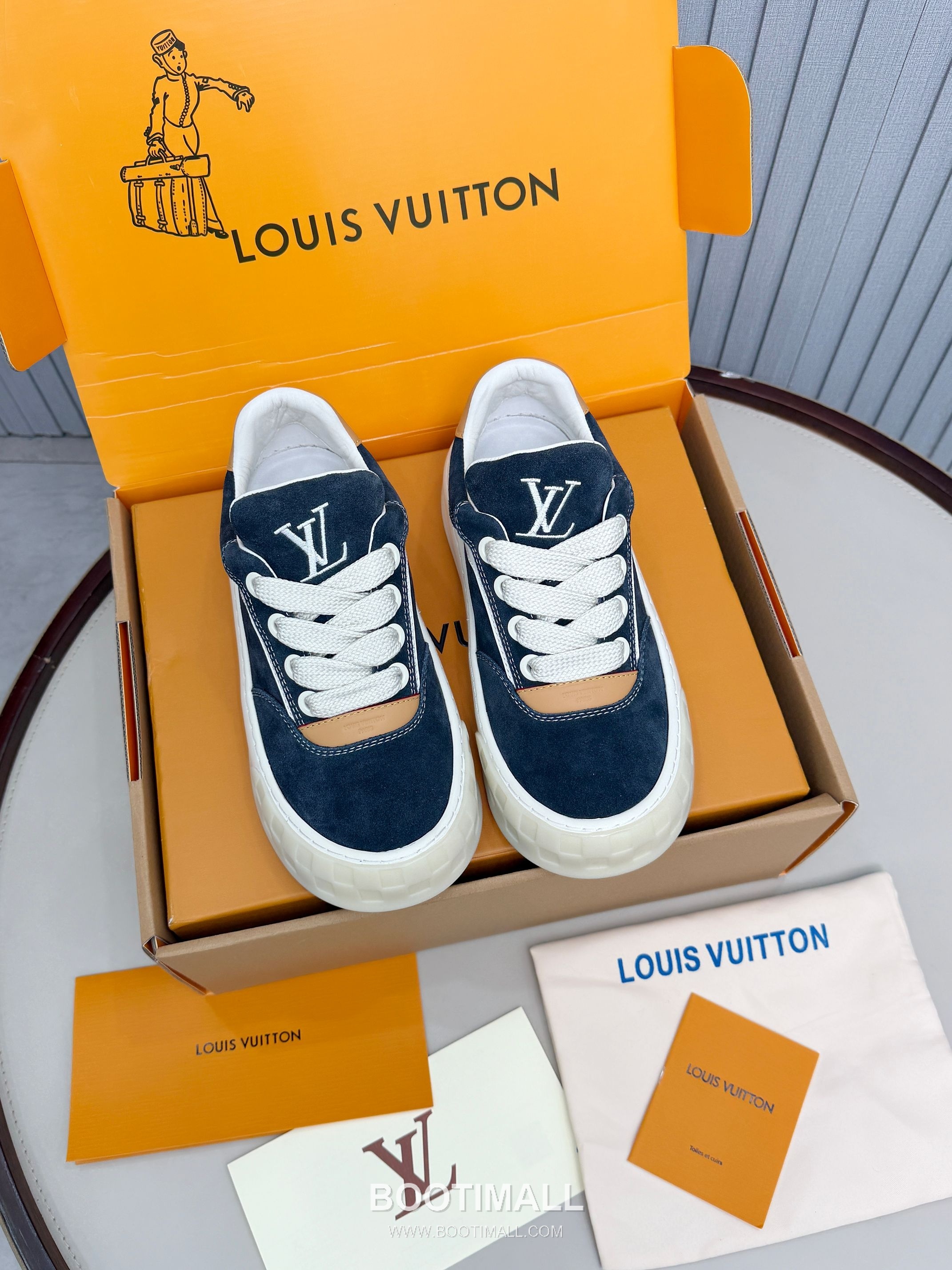 Louis Vuitton Padded Skate Low-Top Sneakers 루이비통 패디드 스케이트 로우탑 스니커즈 3
