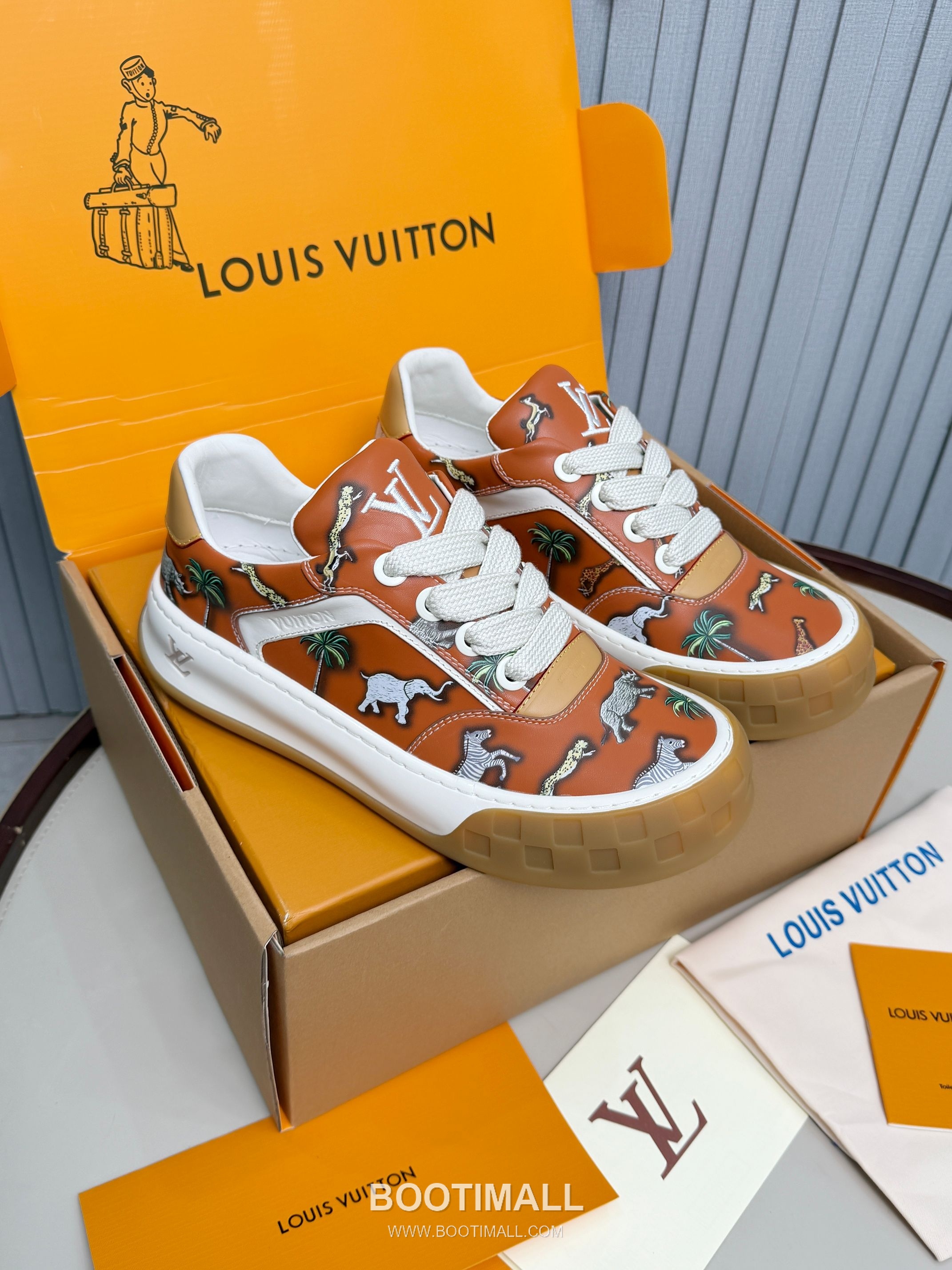 Louis Vuitton Padded Skate Low-Top Sneakers 루이비통 패디드 스케이트 로우탑 스니커즈 1