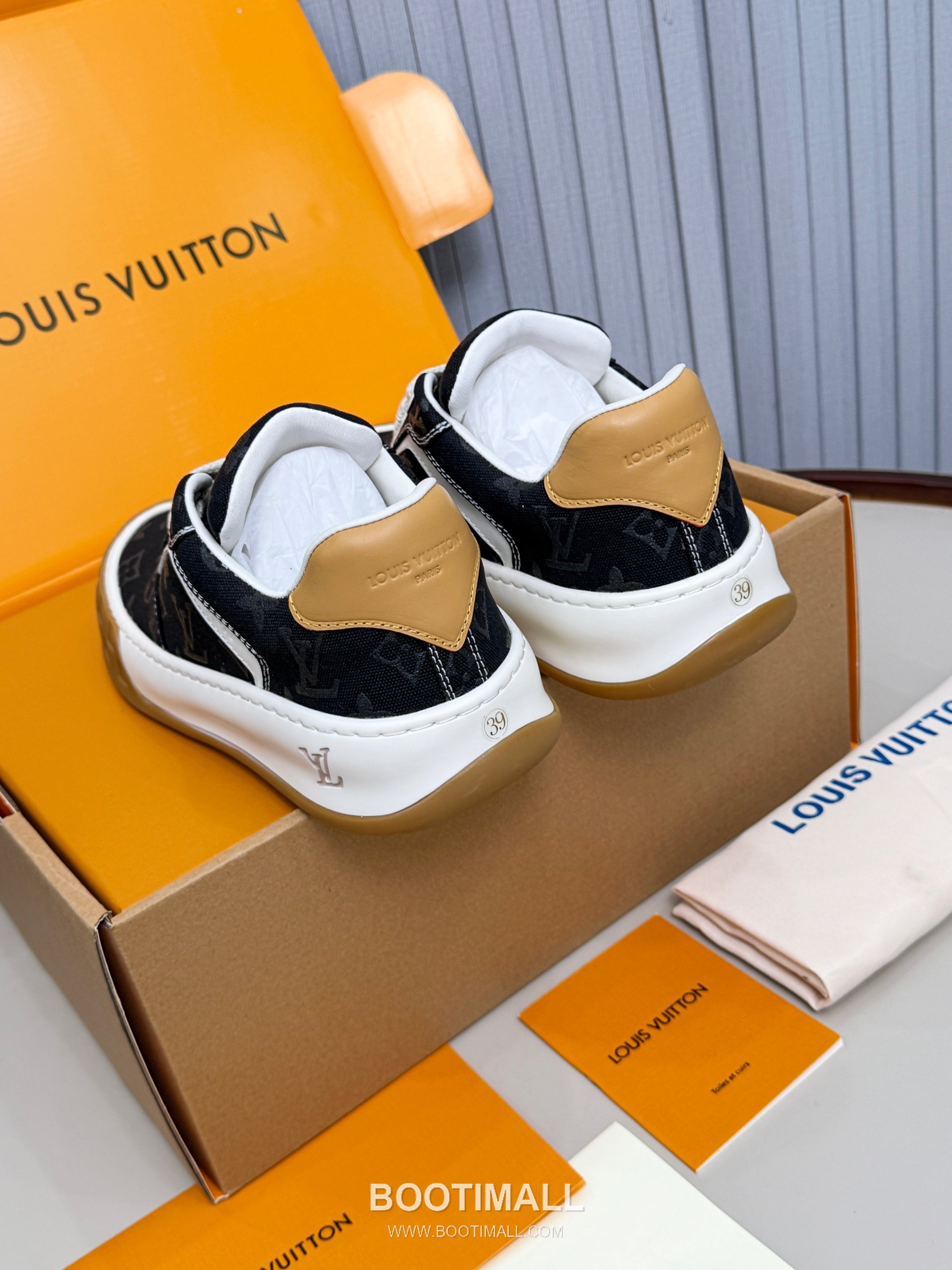 Louis Vuitton Padded Skate Low-Top Sneakers 루이비통 패디드 스케이트 로우탑 스니커즈 6