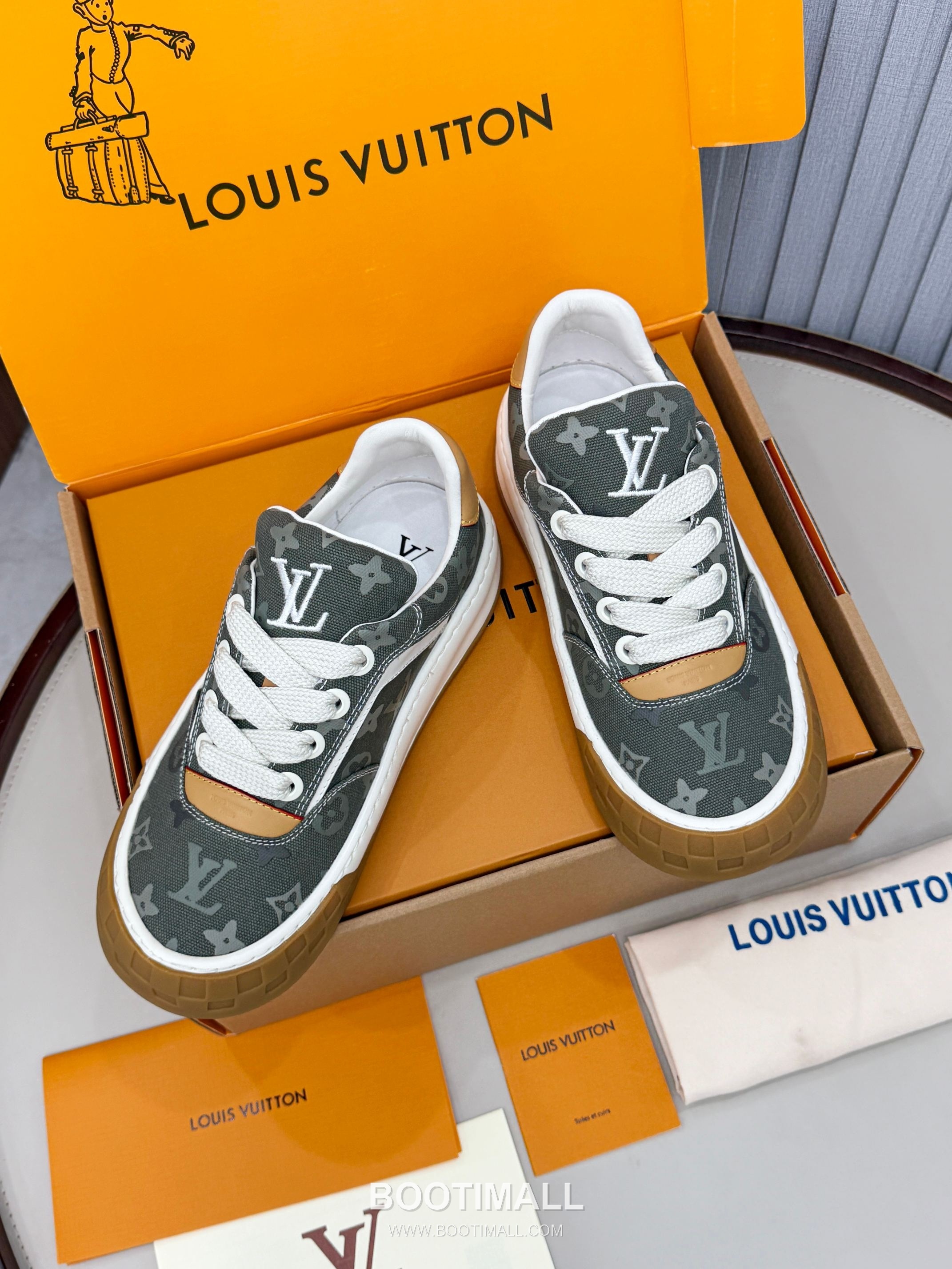 Louis Vuitton Padded Skate Low-Top Sneakers 루이비통 패디드 스케이트 로우탑 스니커즈 4
