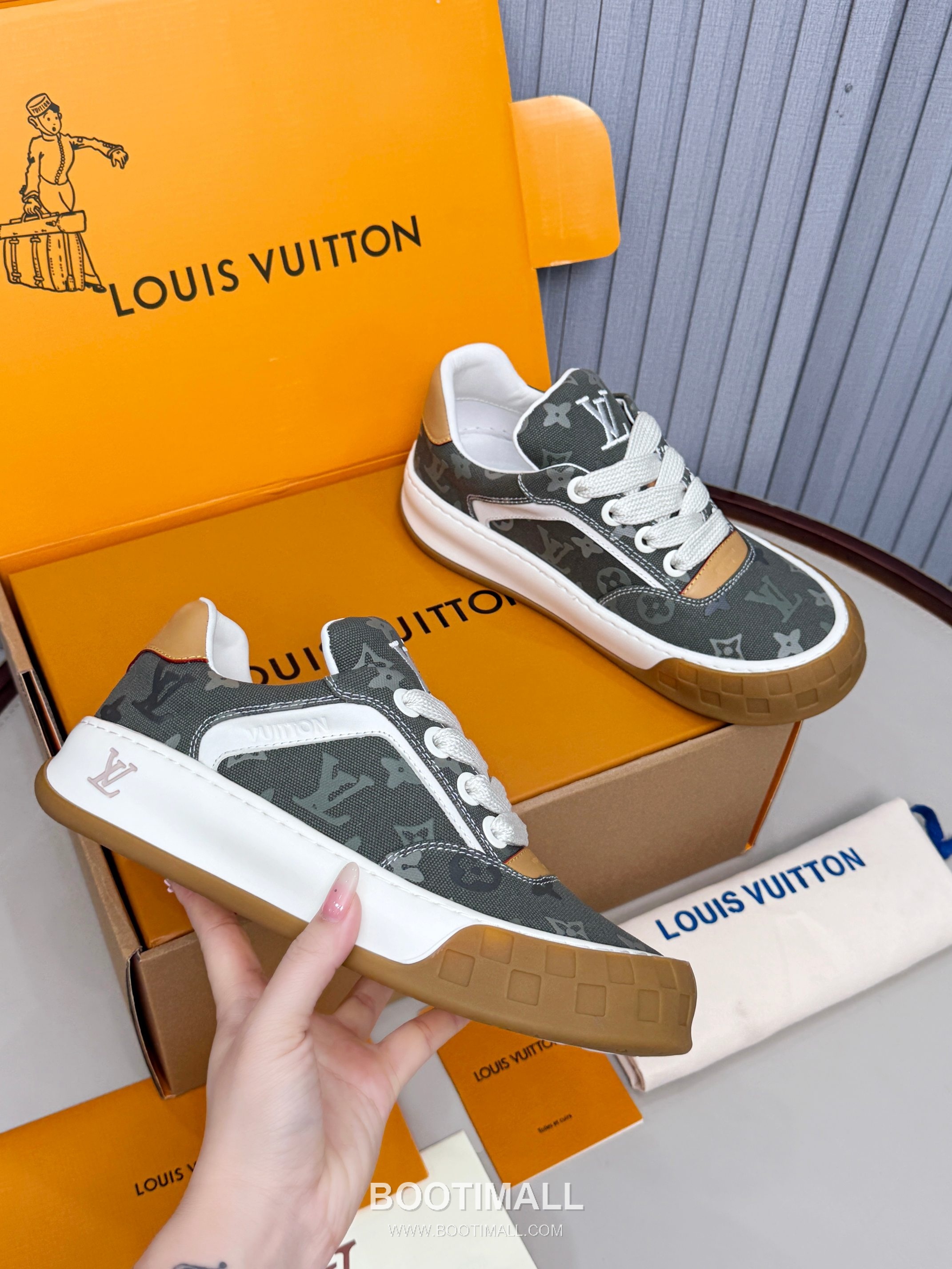 Louis Vuitton Padded Skate Low-Top Sneakers 루이비통 패디드 스케이트 로우탑 스니커즈 5