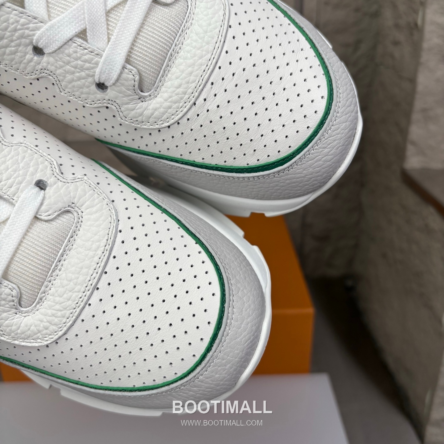 Louis Vuitton Classic LV Letter Platform Smooth Cowhide Black Sneakers 루이비통 클래식 LV 레터링 플랫폼 스무스 소가죽 블랙 스니커즈 6