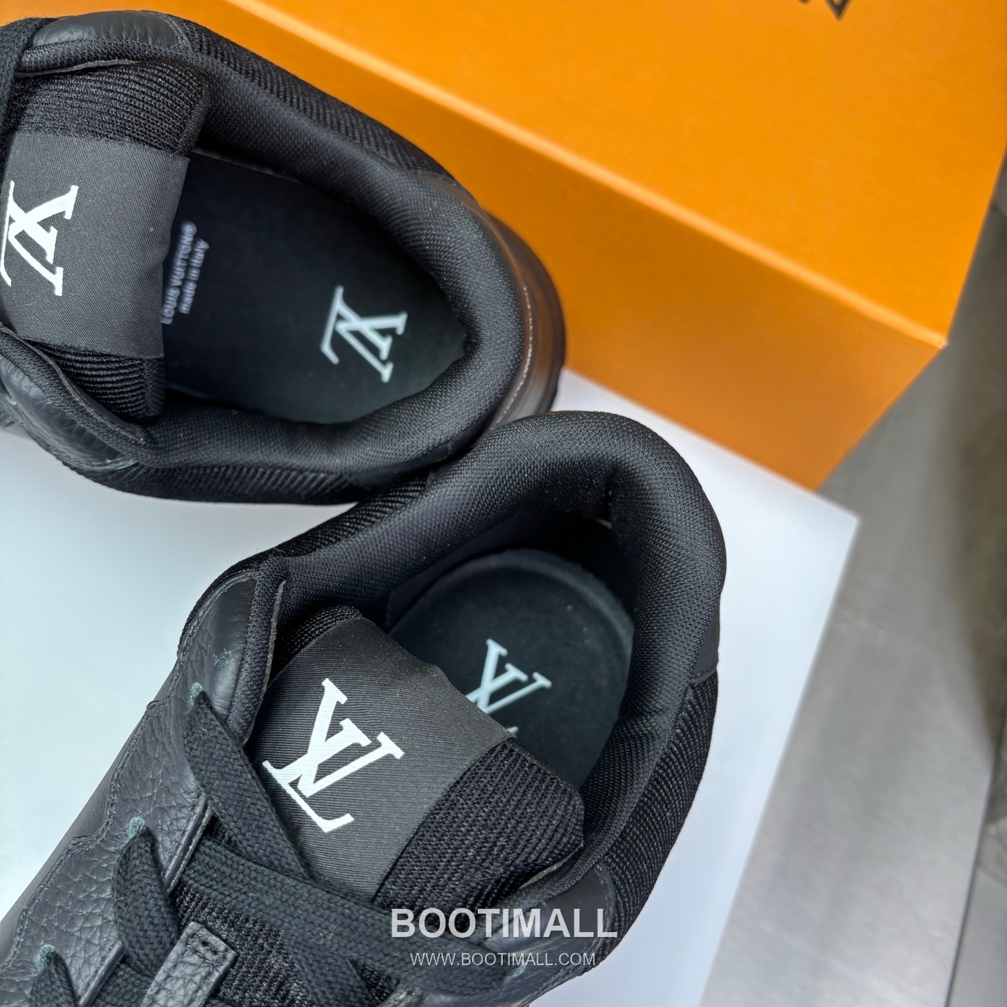 Louis Vuitton Classic LV Letter Platform Smooth Cowhide Black Sneakers 루이비통 클래식 LV 레터링 플랫폼 스무스 소가죽 블랙 스니커즈 7