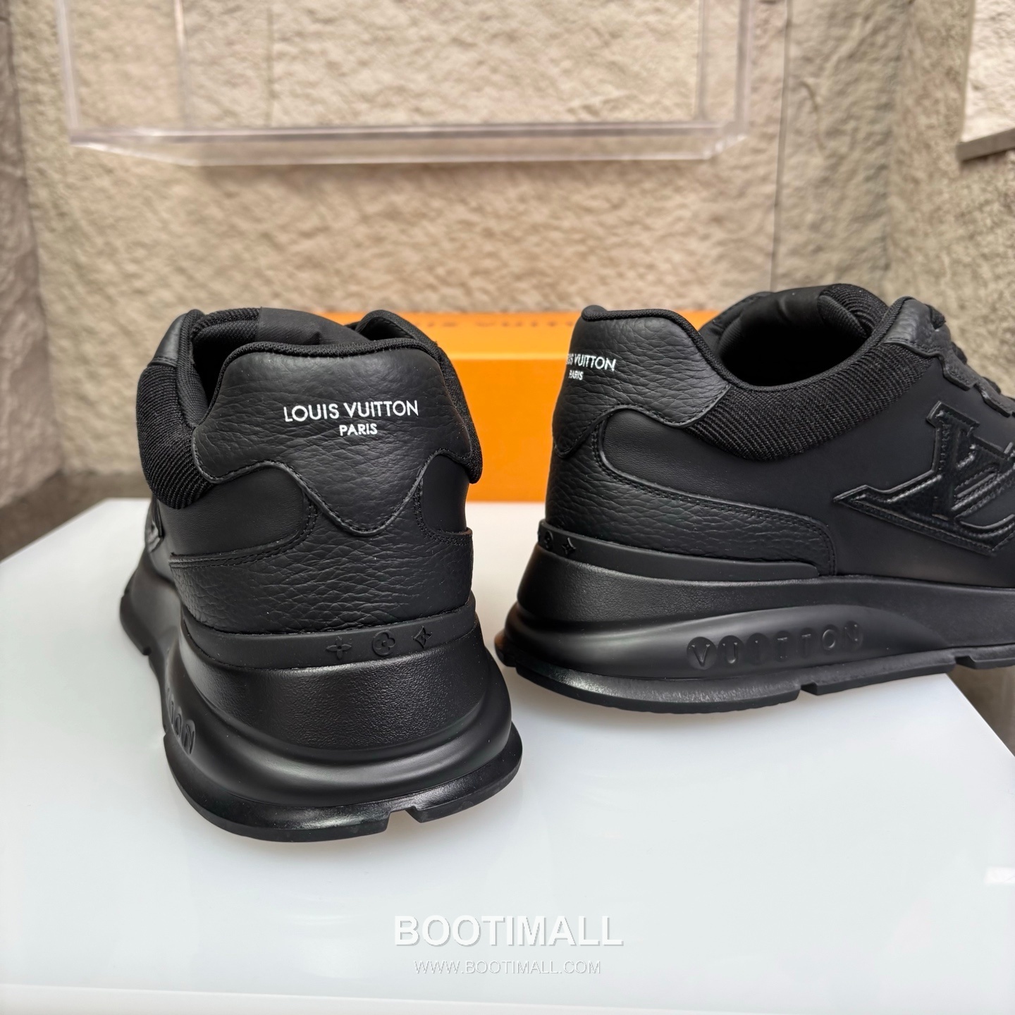 Louis Vuitton Classic LV Letter Platform Smooth Cowhide Black Sneakers 루이비통 클래식 LV 레터링 플랫폼 스무스 소가죽 블랙 스니커즈 8