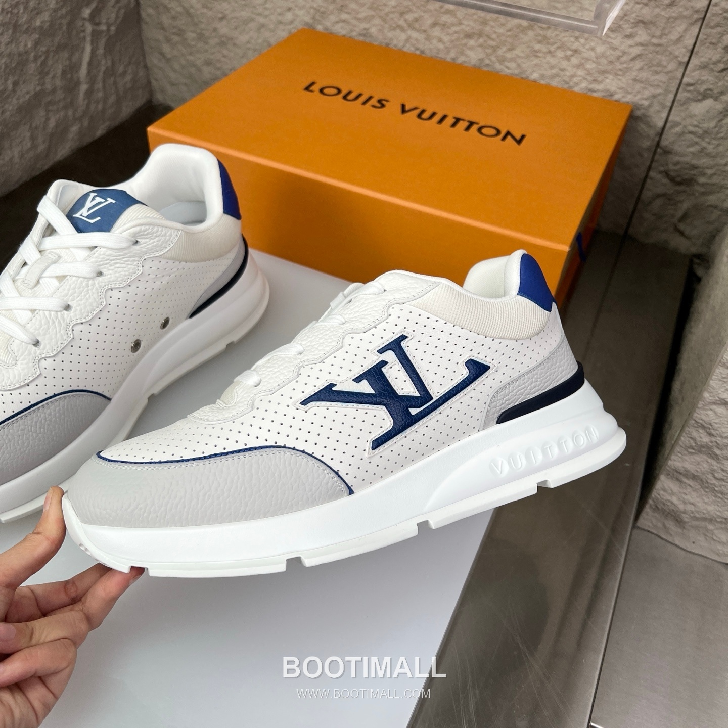 Louis Vuitton Classic LV Letter Platform Smooth Cowhide Black Sneakers 루이비통 클래식 LV 레터링 플랫폼 스무스 소가죽 블랙 스니커즈 4