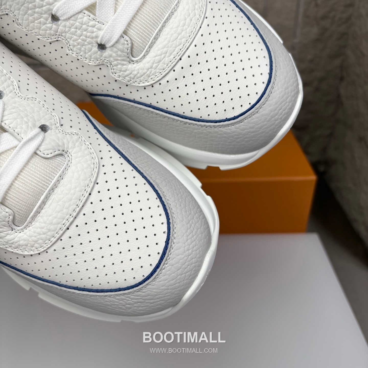 Louis Vuitton Classic LV Letter Platform Smooth Cowhide Black Sneakers 루이비통 클래식 LV 레터링 플랫폼 스무스 소가죽 블랙 스니커즈 6