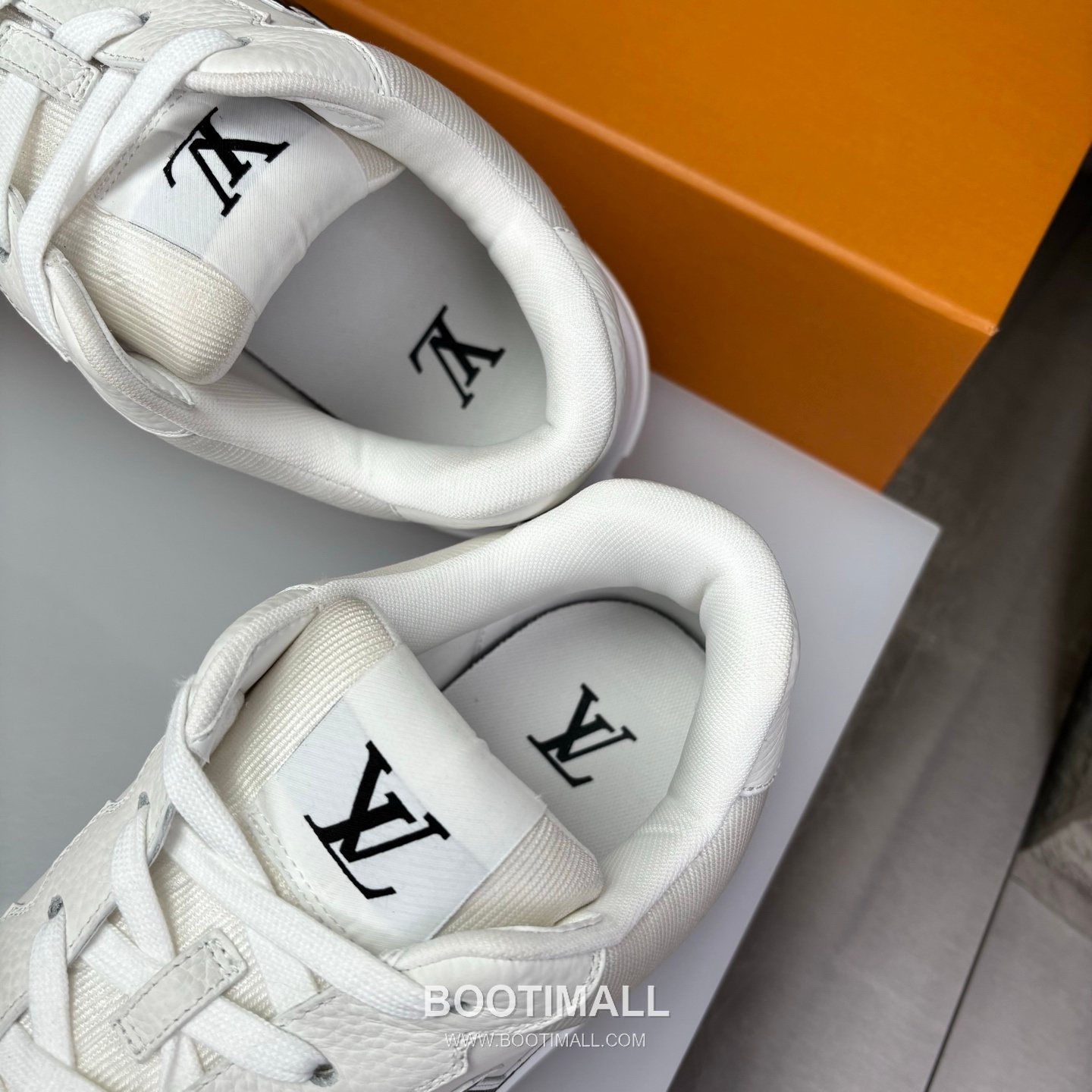 Louis Vuitton Classic LV Letter Platform Smooth Cowhide Black Sneakers 루이비통 클래식 LV 레터링 플랫폼 스무스 소가죽 블랙 스니커즈 7