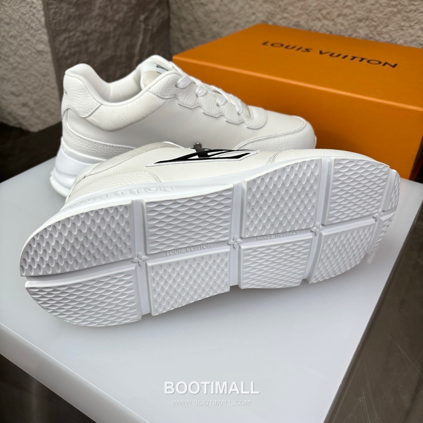 Louis Vuitton Classic LV Letter Platform Smooth Cowhide Black Sneakers 루이비통 클래식 LV 레터링 플랫폼 스무스 소가죽 블랙 스니커즈 9