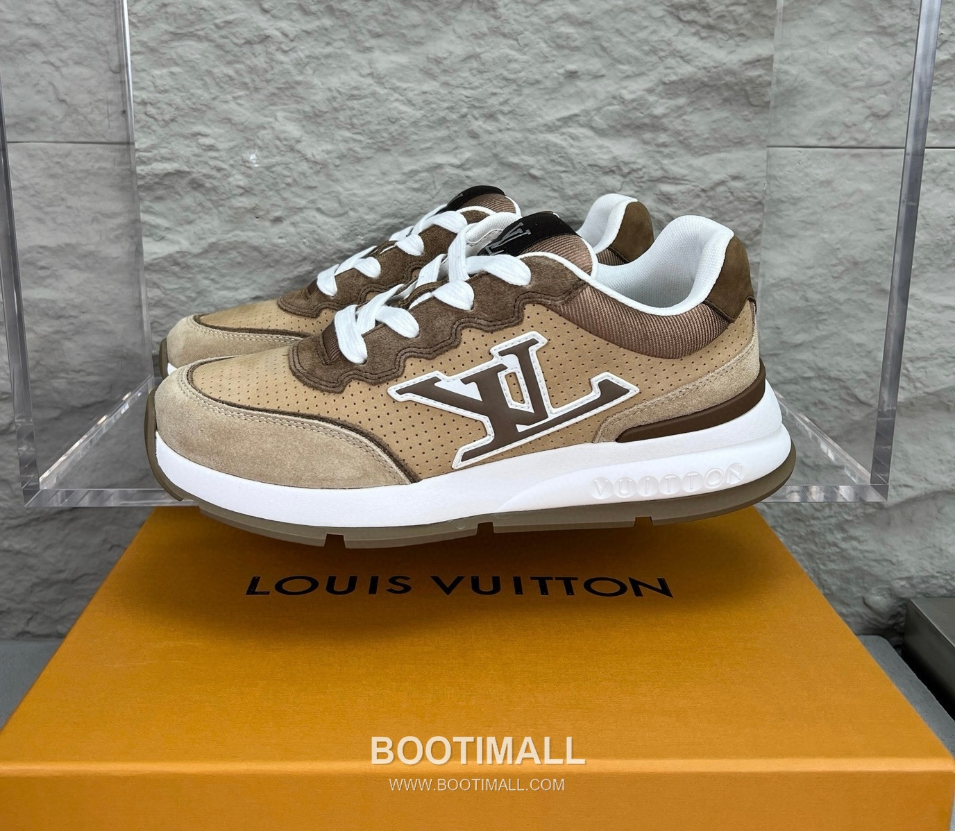 Louis Vuitton Classic LV Letter Platform Smooth Cowhide Black Sneakers 루이비통 클래식 LV 레터링 플랫폼 스무스 소가죽 블랙 스니커즈 1