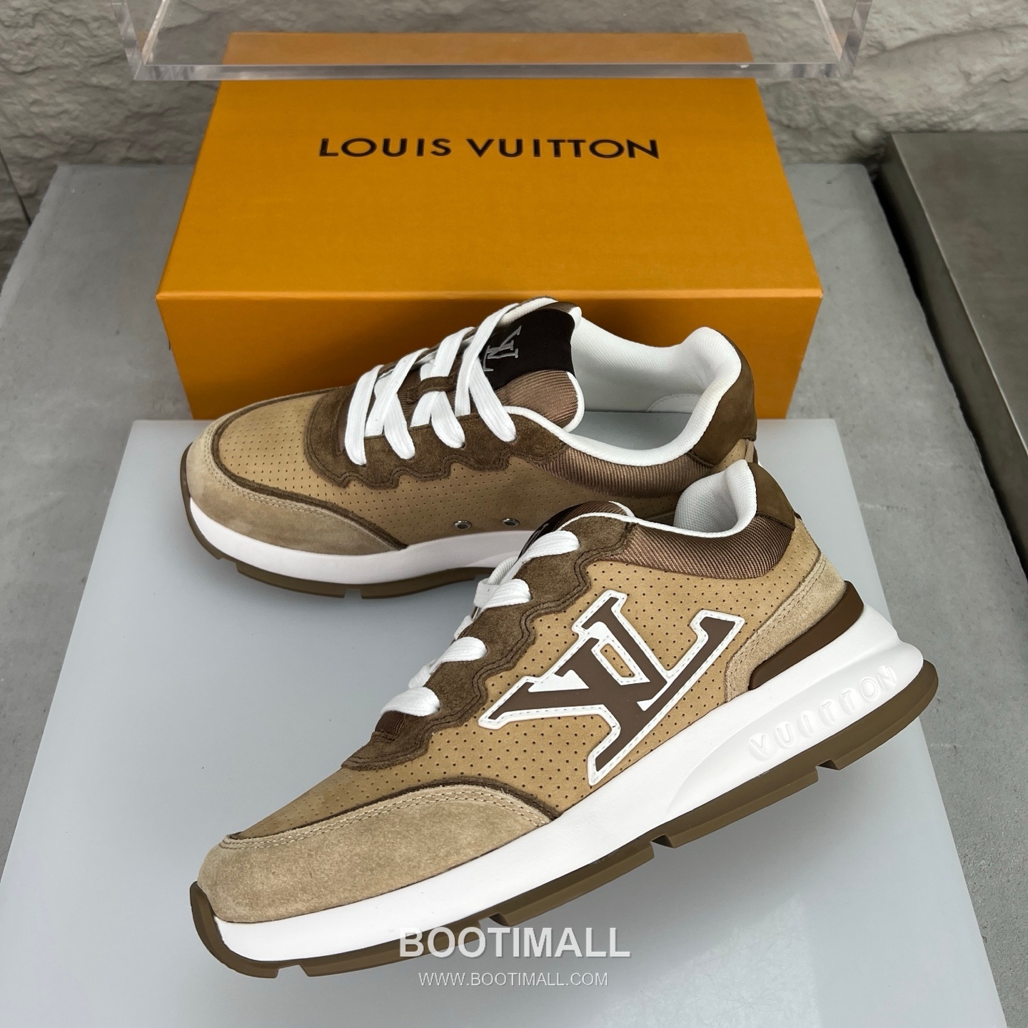 Louis Vuitton Classic LV Letter Platform Smooth Cowhide Black Sneakers 루이비통 클래식 LV 레터링 플랫폼 스무스 소가죽 블랙 스니커즈 4