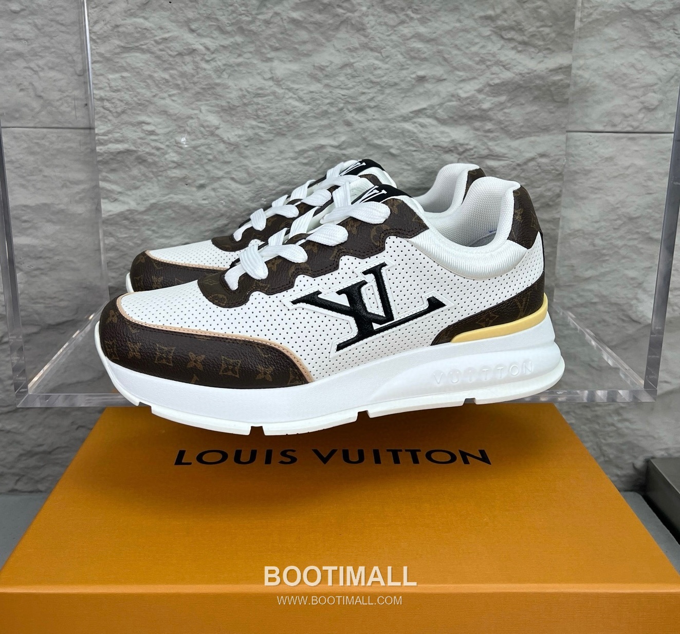 Louis Vuitton Classic LV Letter Platform Smooth Cowhide Black Sneakers 루이비통 클래식 LV 레터링 플랫폼 스무스 소가죽 블랙 스니커즈 1