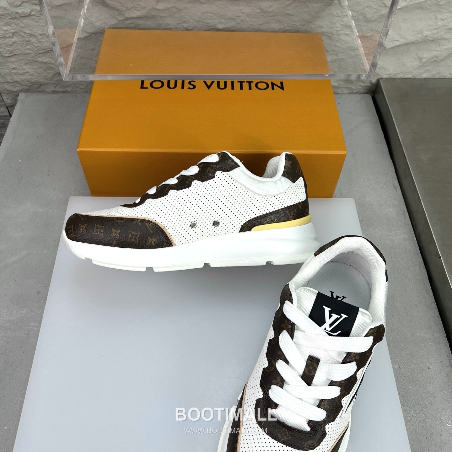 Louis Vuitton Classic LV Letter Platform Smooth Cowhide Black Sneakers 루이비통 클래식 LV 레터링 플랫폼 스무스 소가죽 블랙 스니커즈 5