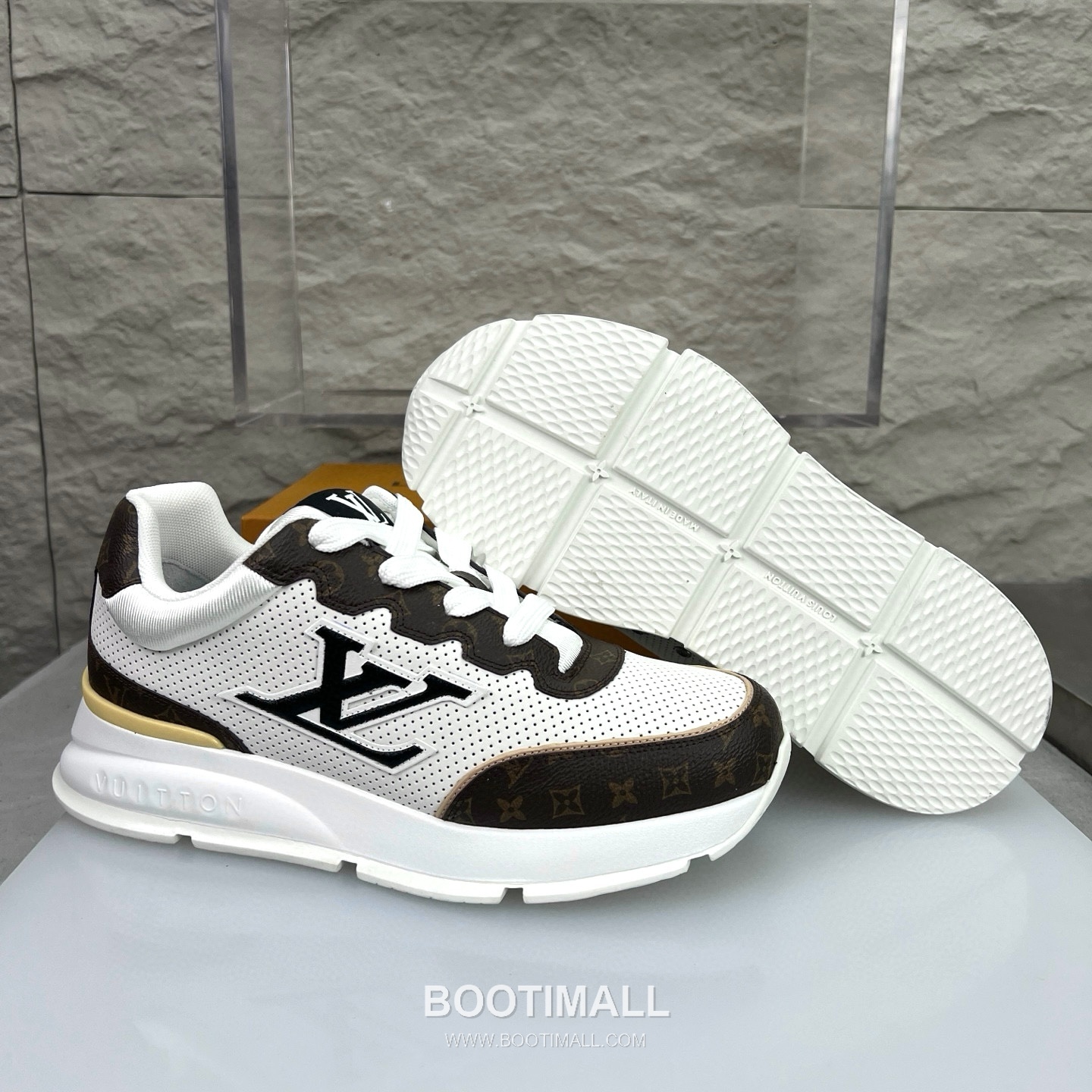 Louis Vuitton Classic LV Letter Platform Smooth Cowhide Black Sneakers 루이비통 클래식 LV 레터링 플랫폼 스무스 소가죽 블랙 스니커즈 9