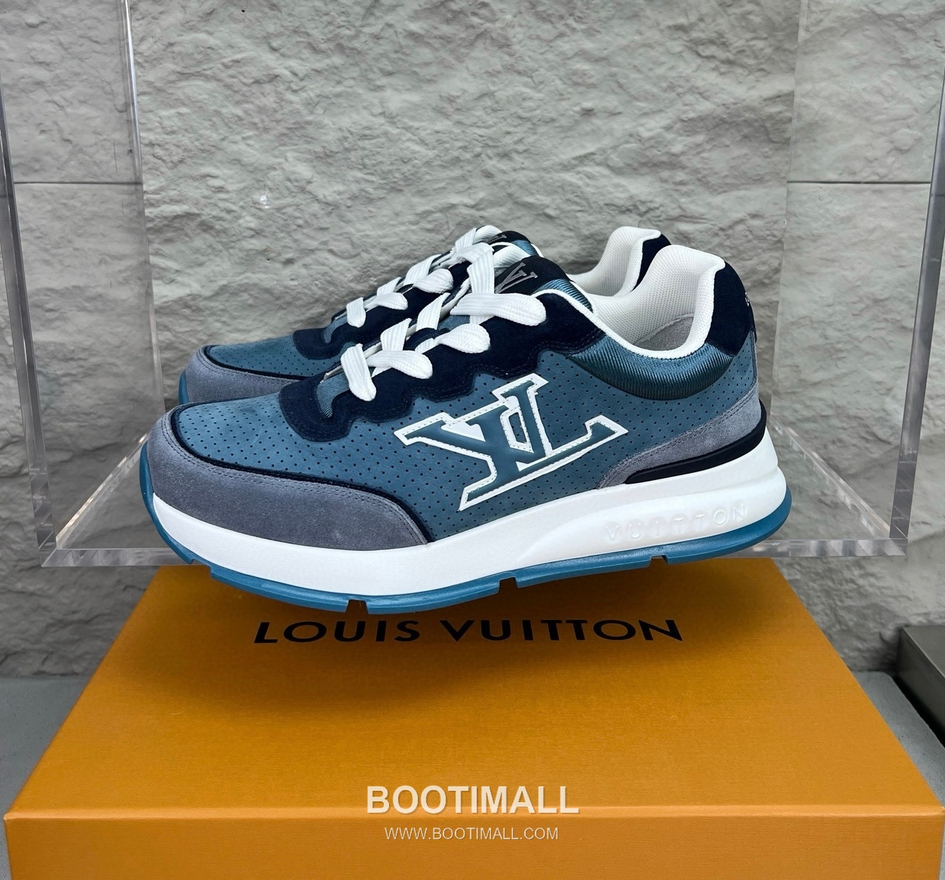 Louis Vuitton Classic LV Letter Platform Smooth Cowhide Black Sneakers 루이비통 클래식 LV 레터링 플랫폼 스무스 소가죽 블랙 스니커즈 1