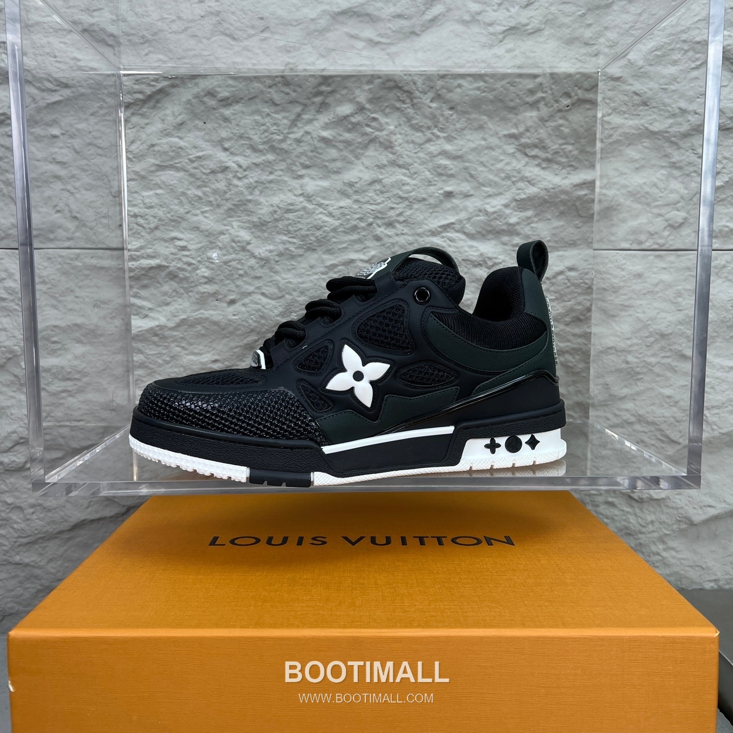 Louis Vuitton Runway 90s Chunky Skate Runner Leather Mesh Multicolor 루이비통 런웨이 90s 청키 스케이트 러너 가죽 메쉬 멀티컬러 스니커즈 1