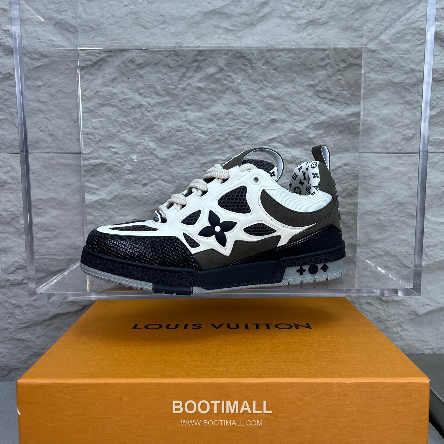 Louis Vuitton Runway 90s Chunky Skate Runner Leather Mesh Multicolor 루이비통 런웨이 90s 청키 스케이트 러너 가죽 메쉬 멀티컬러 스니커즈 1