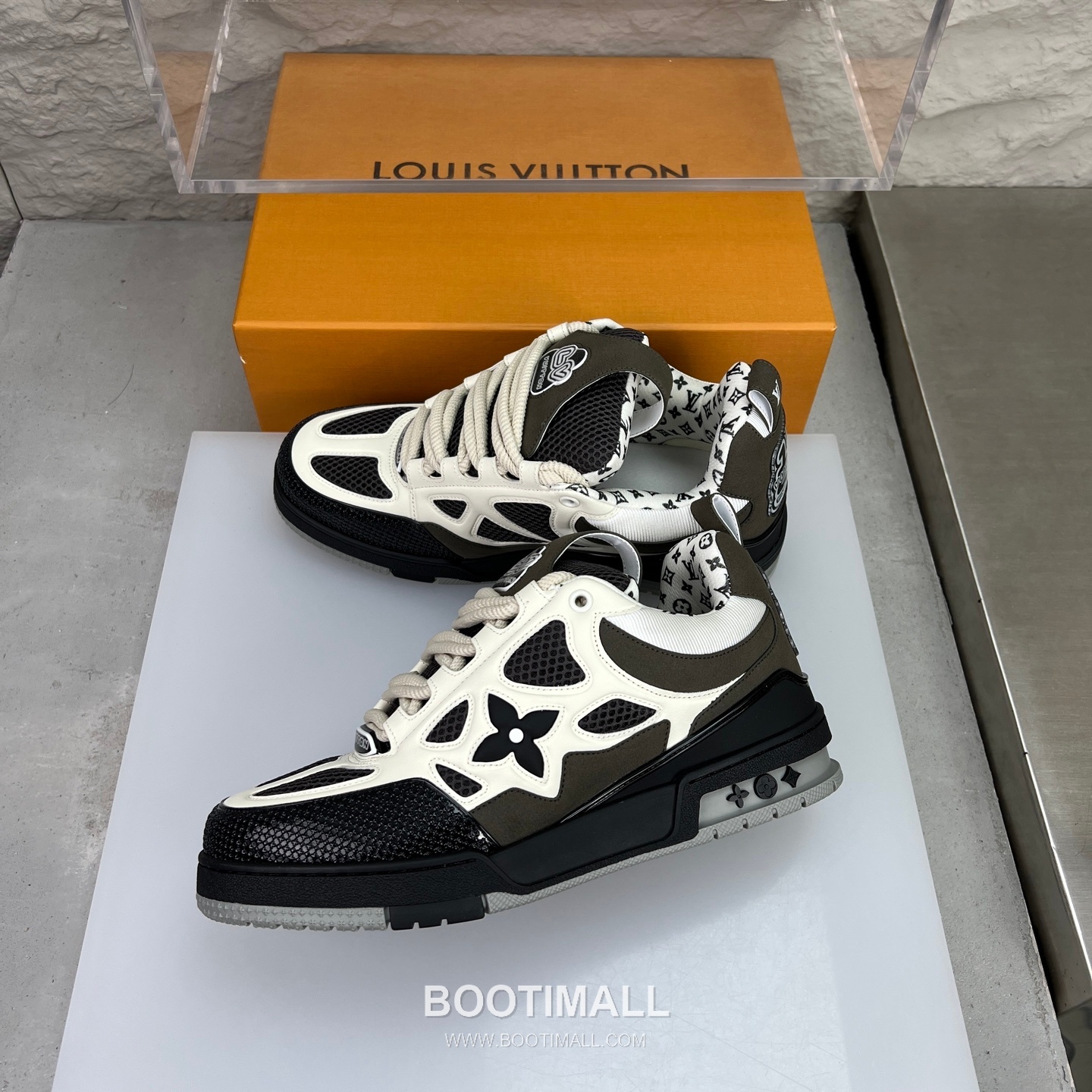 Louis Vuitton Runway 90s Chunky Skate Runner Leather Mesh Multicolor 루이비통 런웨이 90s 청키 스케이트 러너 가죽 메쉬 멀티컬러 스니커즈 4