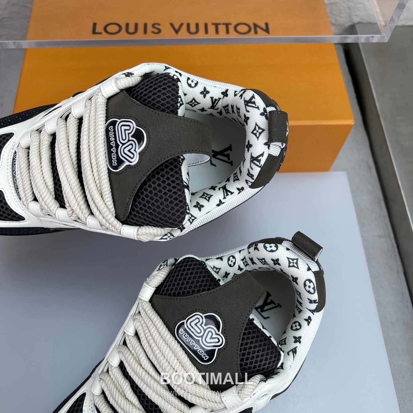 Louis Vuitton Runway 90s Chunky Skate Runner Leather Mesh Multicolor 루이비통 런웨이 90s 청키 스케이트 러너 가죽 메쉬 멀티컬러 스니커즈 7