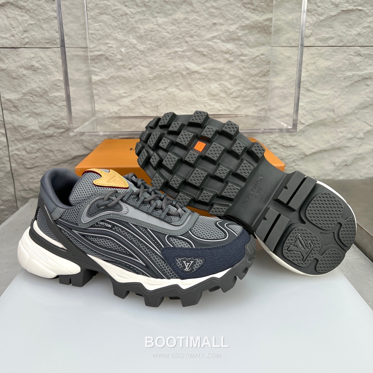 Louis Vuitton Logo Canvas Napa Calfskin Sneakers 루이비통 로고 캔버스 나파 송아지 가죽 스니커즈 9