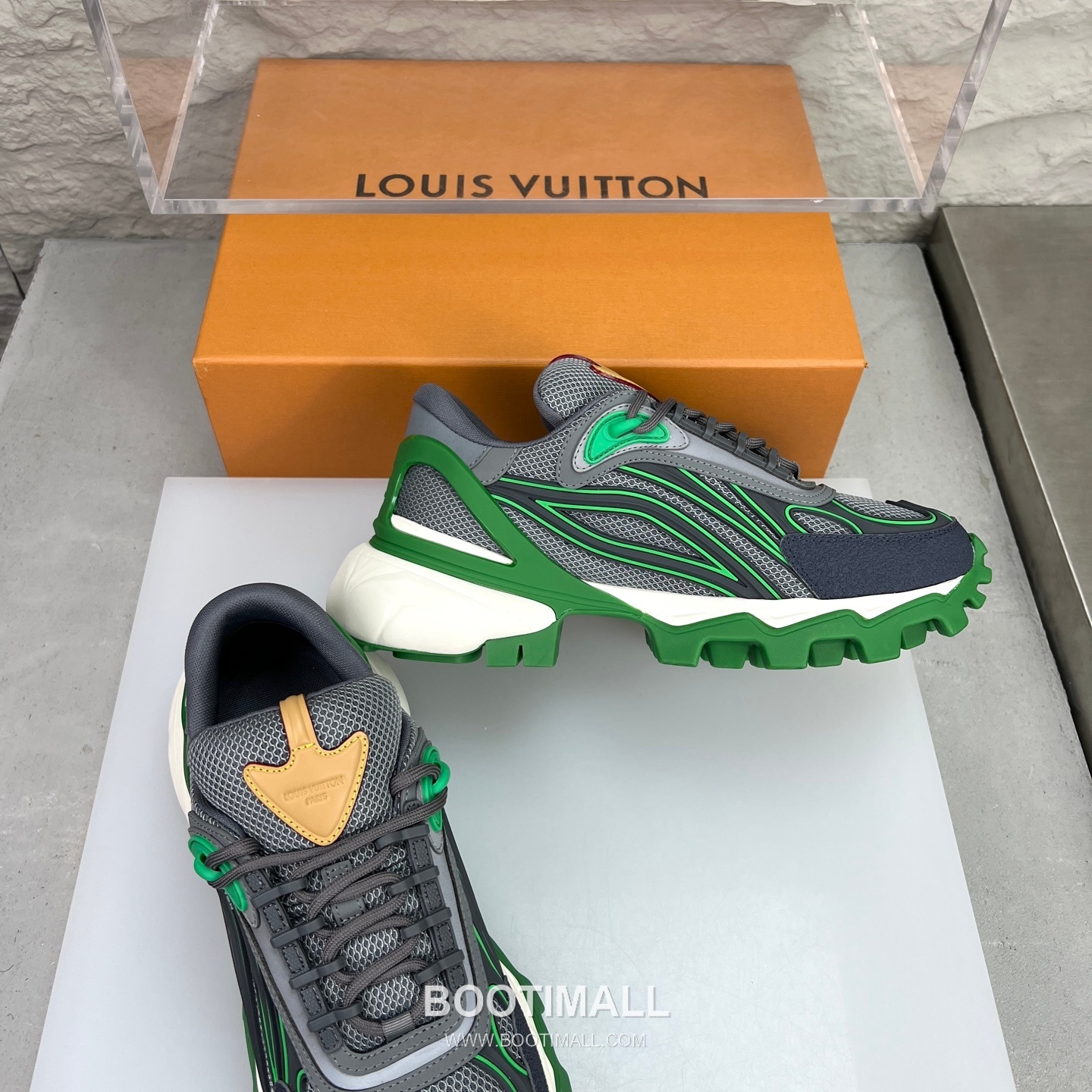 Louis Vuitton Logo Canvas Napa Calfskin Sneakers 루이비통 로고 캔버스 나파 송아지 가죽 스니커즈 5