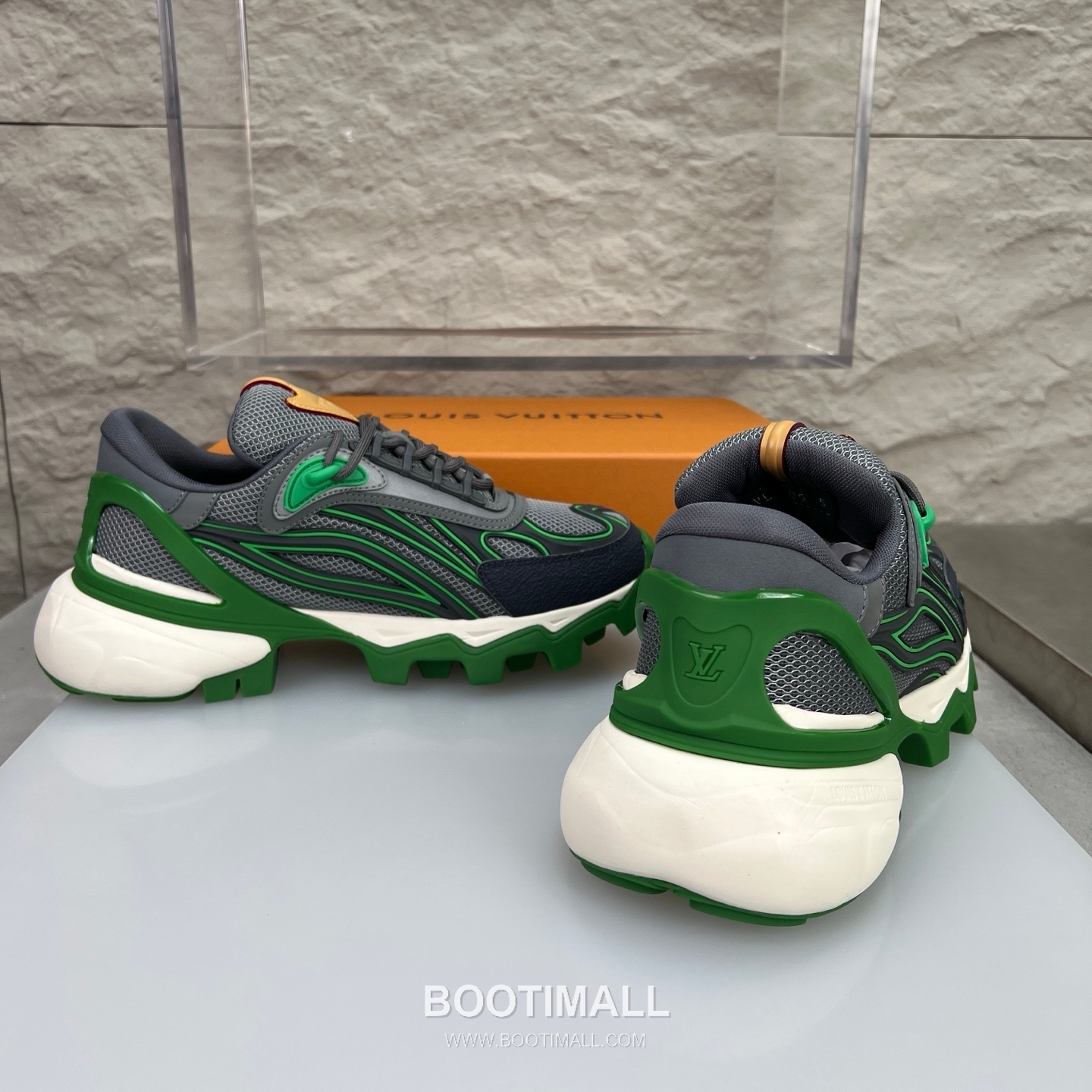 Louis Vuitton Logo Canvas Napa Calfskin Sneakers 루이비통 로고 캔버스 나파 송아지 가죽 스니커즈 8