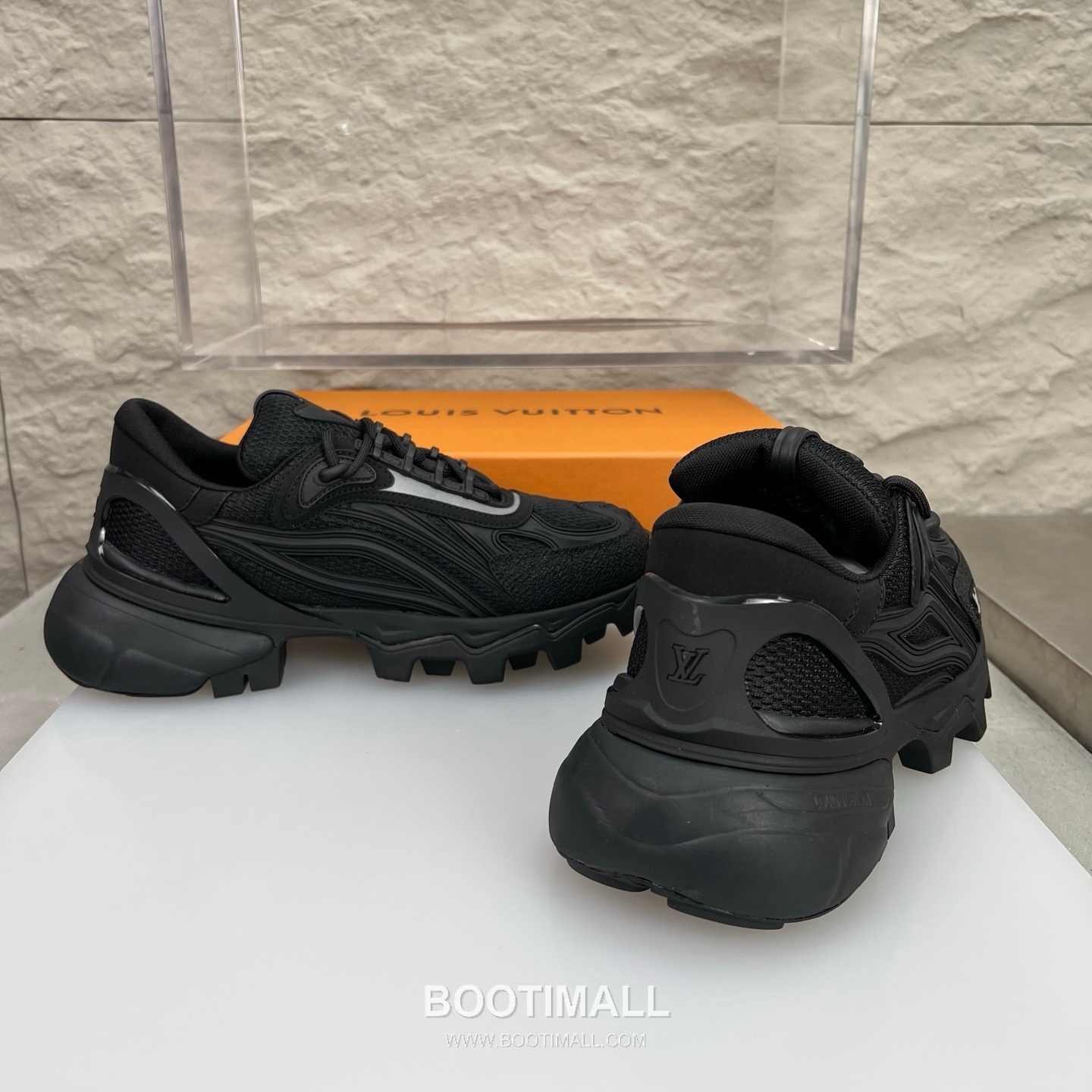 Louis Vuitton Logo Canvas Napa Calfskin Sneakers 루이비통 로고 캔버스 나파 송아지 가죽 스니커즈 8