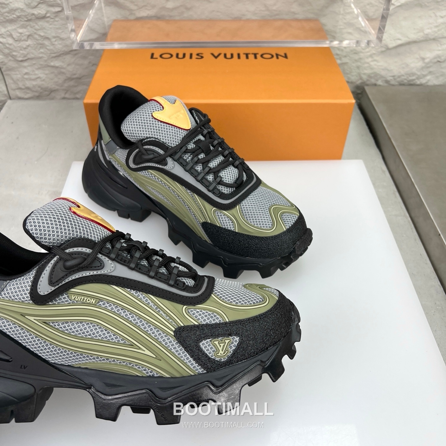 Louis Vuitton Logo Canvas Napa Calfskin Sneakers 루이비통 로고 캔버스 나파 송아지 가죽 스니커즈 6