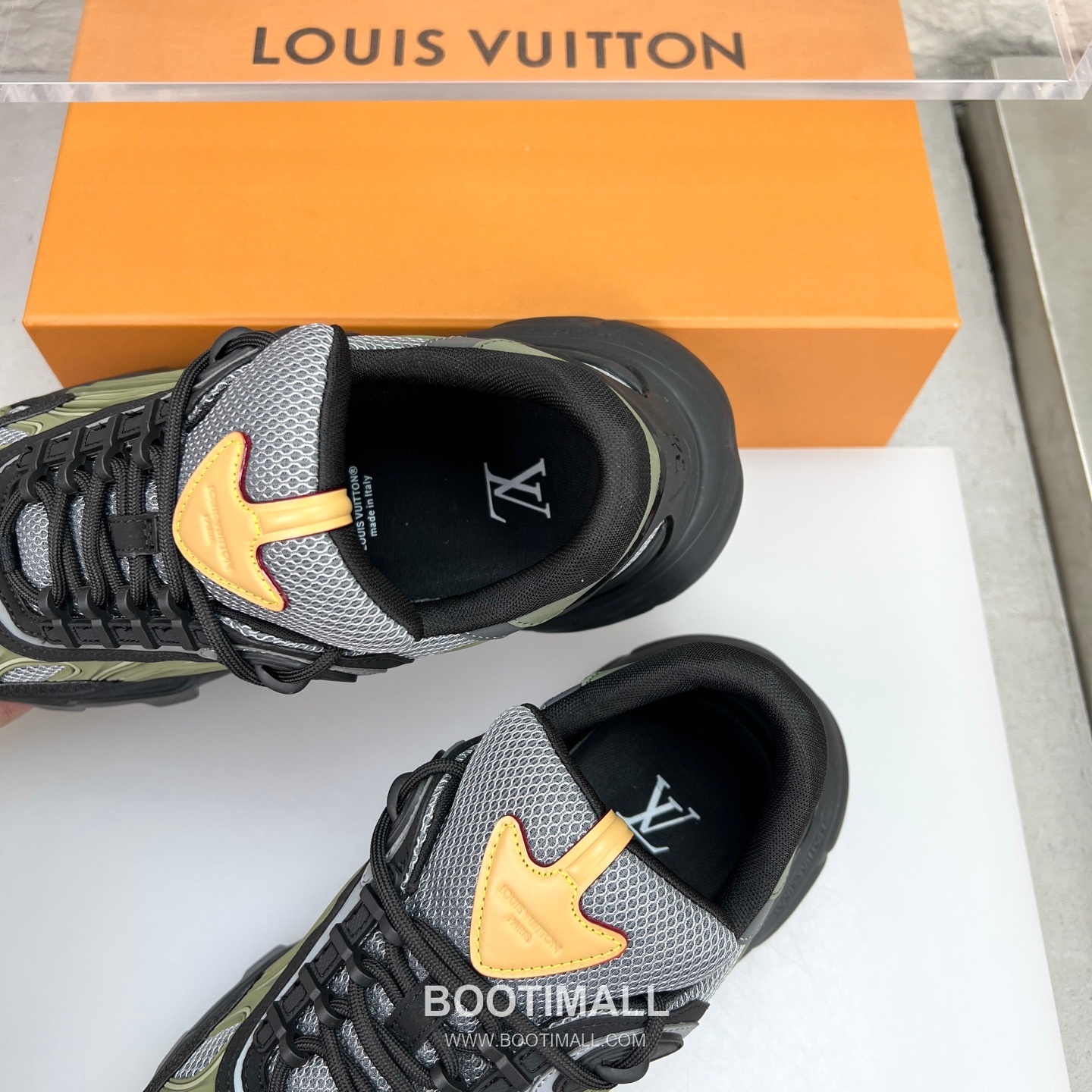 Louis Vuitton Logo Canvas Napa Calfskin Sneakers 루이비통 로고 캔버스 나파 송아지 가죽 스니커즈 7