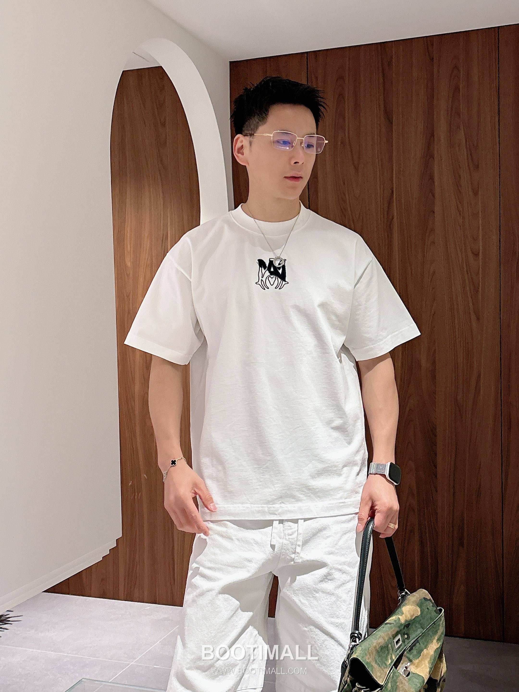 Ami Paris SS26 Embroidered Patchwork Denim Cotton Short Sleeve T-Shirt 아미 파리 SS26 자수 패치워크 데님 코튼 반팔 티셔츠 3