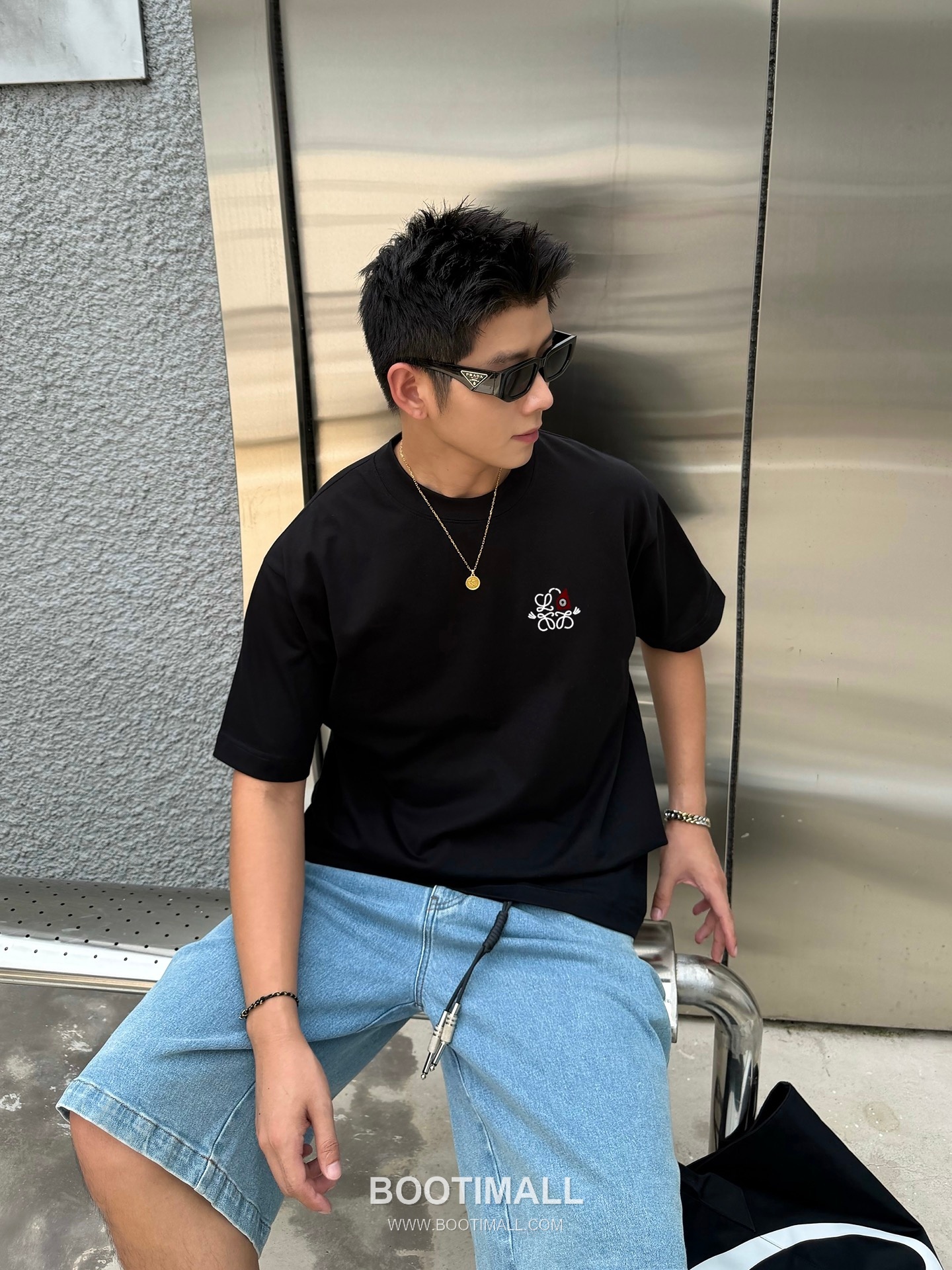 Loewe SS26 Embroidered Heavyweight Cotton Short Sleeve T-Shirt 로에베 SS26 자수 헤비웨이트 코튼 반팔 티셔츠 4