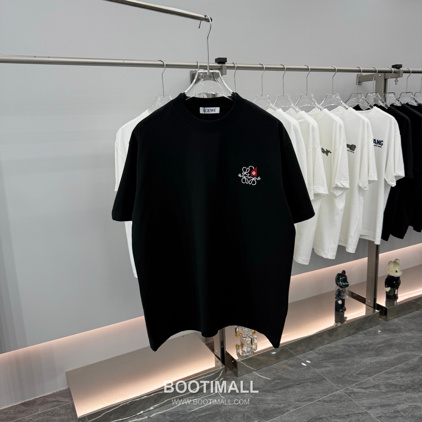 Loewe SS26 Embroidered Heavyweight Cotton Short Sleeve T-Shirt 로에베 SS26 자수 헤비웨이트 코튼 반팔 티셔츠 7