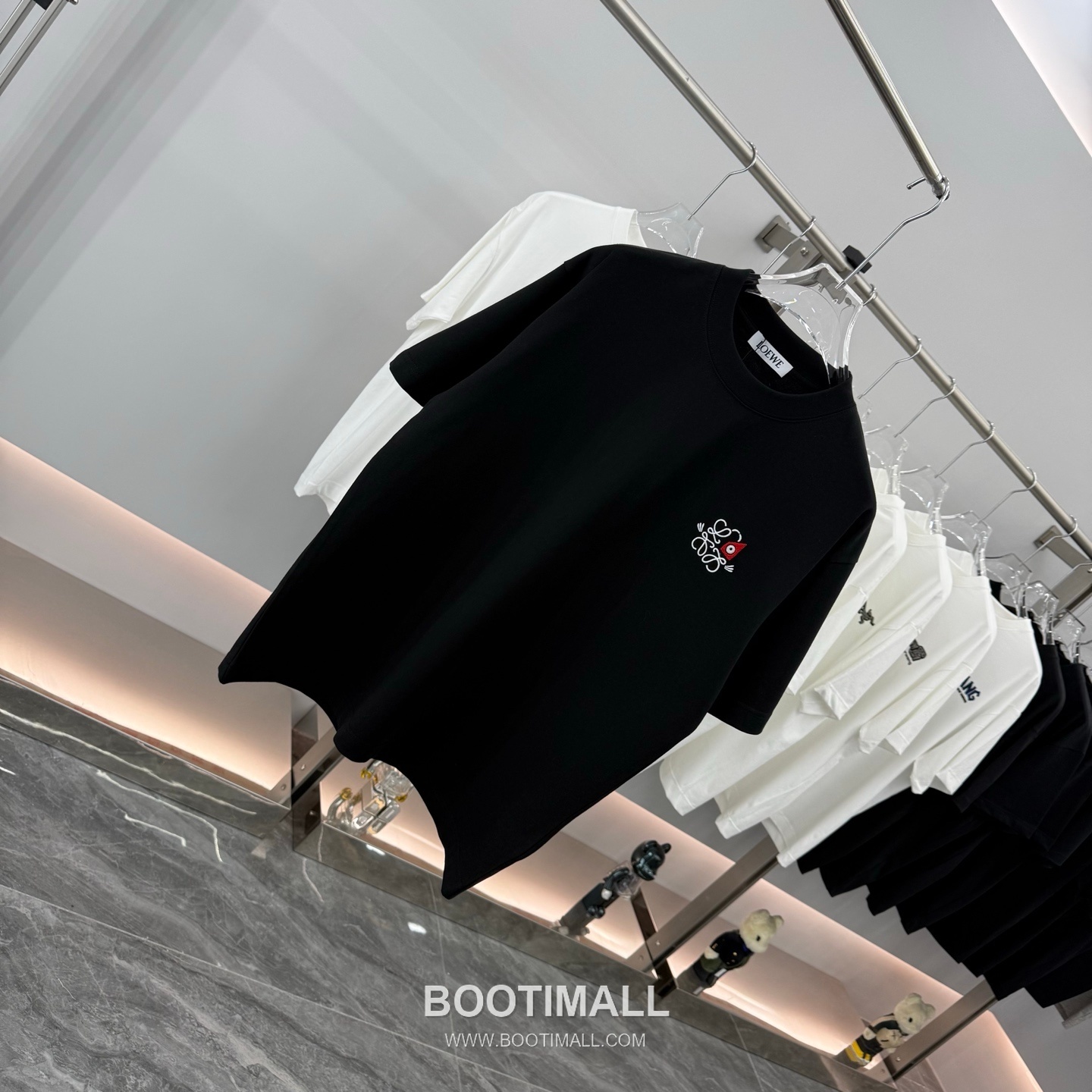 Loewe SS26 Embroidered Heavyweight Cotton Short Sleeve T-Shirt 로에베 SS26 자수 헤비웨이트 코튼 반팔 티셔츠 8