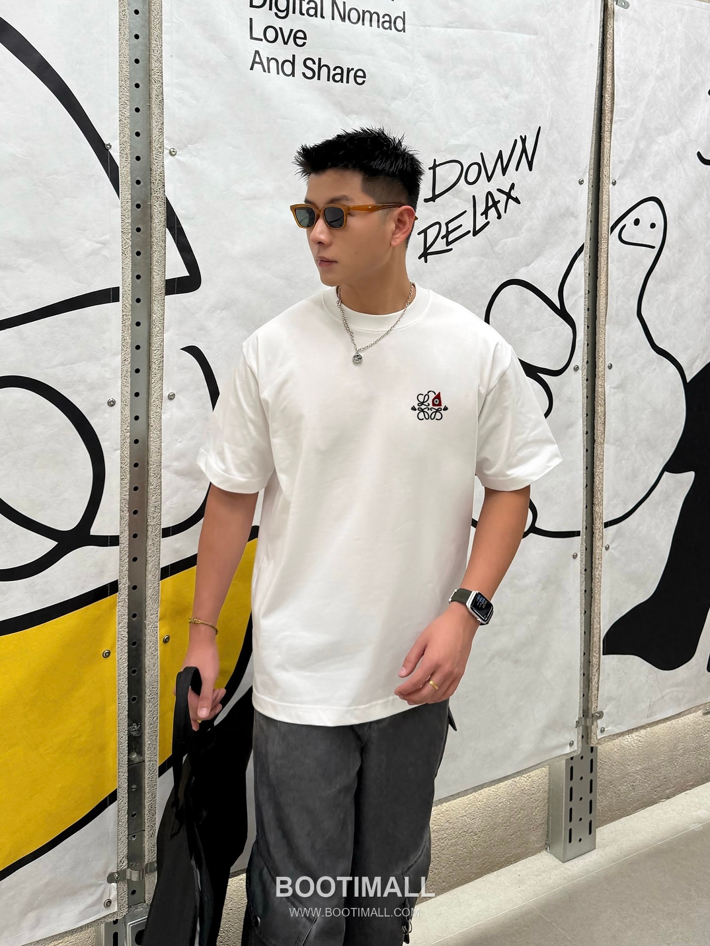 Loewe SS26 Embroidered Heavyweight Cotton Short Sleeve T-Shirt 로에베 SS26 자수 헤비웨이트 코튼 반팔 티셔츠 3