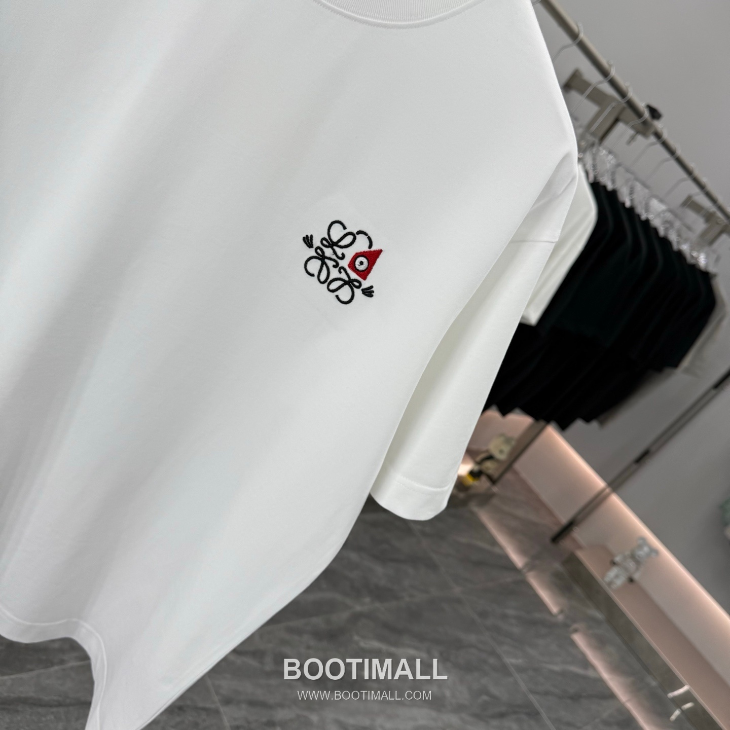 Loewe SS26 Embroidered Heavyweight Cotton Short Sleeve T-Shirt 로에베 SS26 자수 헤비웨이트 코튼 반팔 티셔츠 11