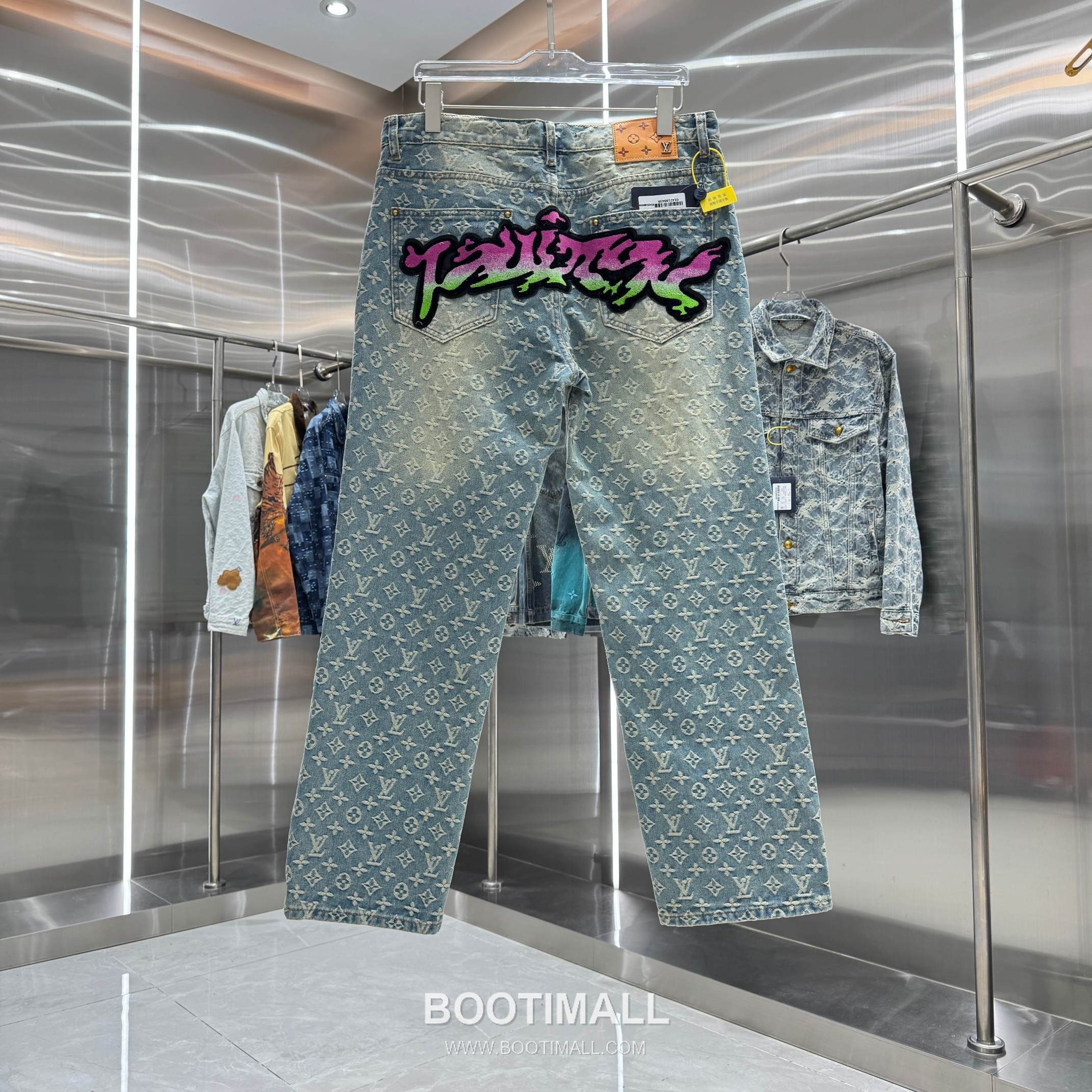 Louis Vuitton Graffiti Monogram Denim Blue Jeans 루이비통 그라피티 모노그램 데님 블루 청바지 2