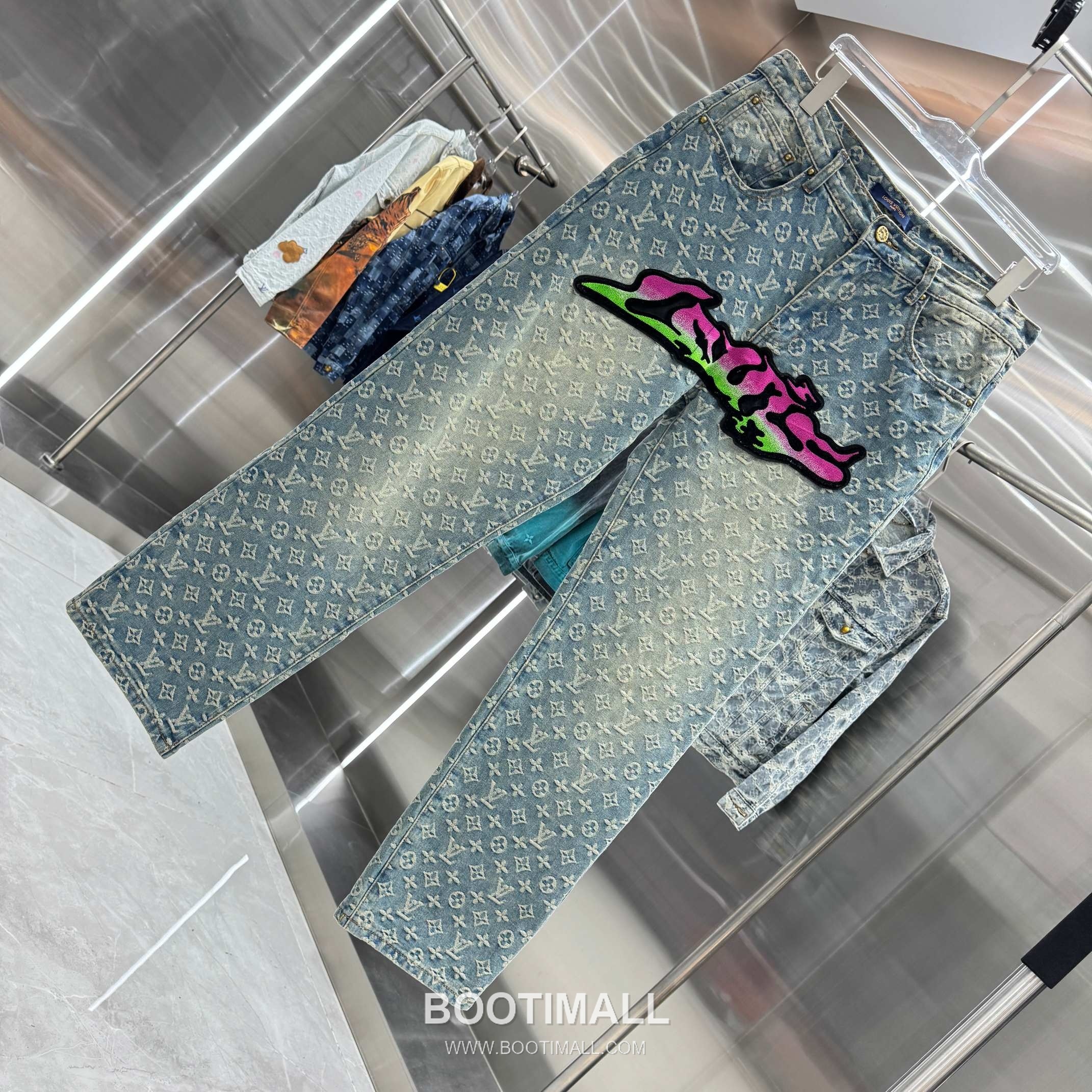Louis Vuitton Graffiti Monogram Denim Blue Jeans 루이비통 그라피티 모노그램 데님 블루 청바지 3