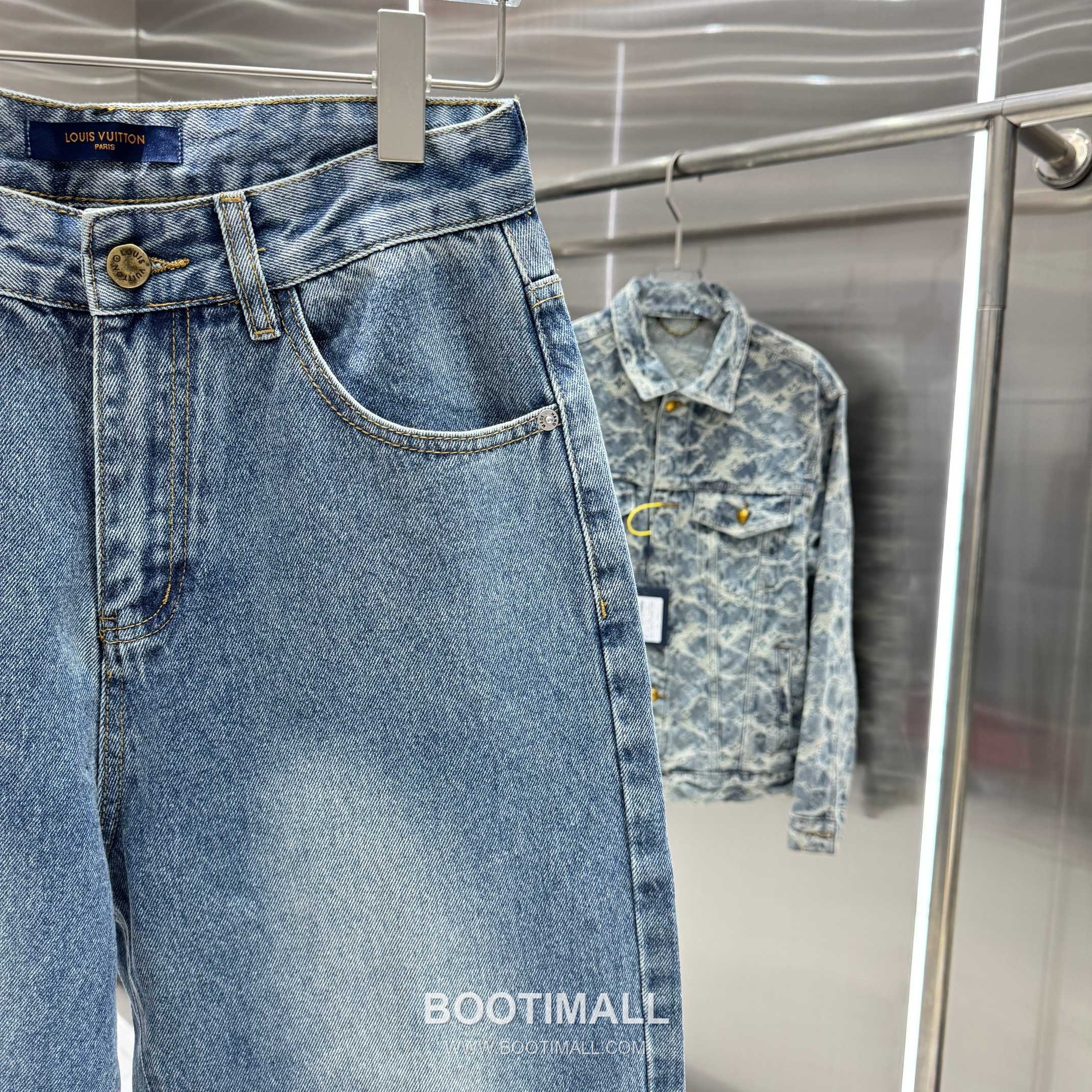 Louis Vuitton Letter Print Straight Jeans Denim Blue Pants 루이비통 레터 프린트 스트레이트 진 데님 블루 팬츠 7