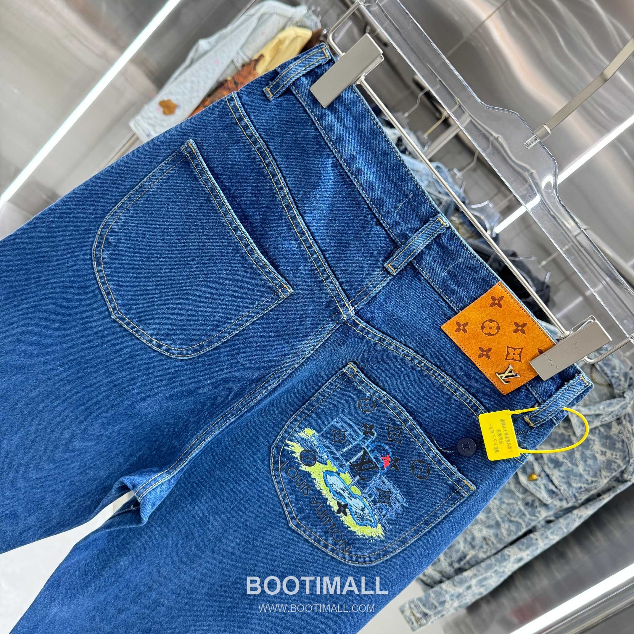 Louis Vuitton Back Pocket Letter Print Straight Jeans Denim Dark Blue Pants 루이비통 백 포켓 레터 프린트 스트레이트 진 데님 딥블루 팬츠 5