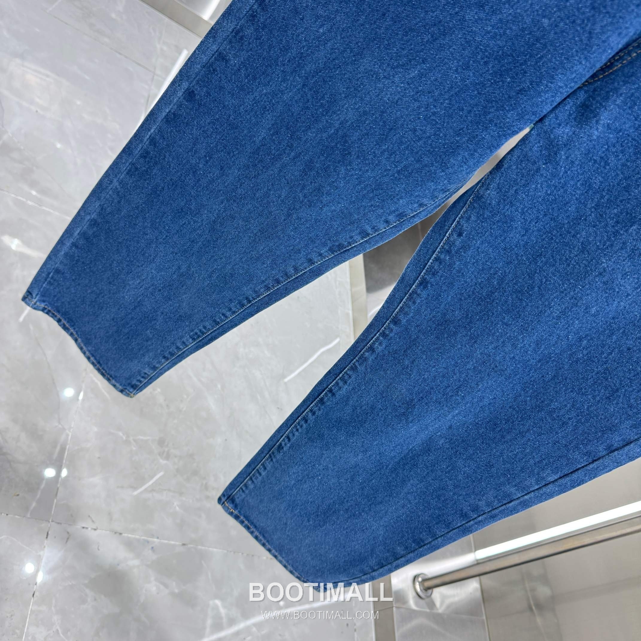 Louis Vuitton Back Pocket Letter Print Straight Jeans Denim Dark Blue Pants 루이비통 백 포켓 레터 프린트 스트레이트 진 데님 딥블루 팬츠 9