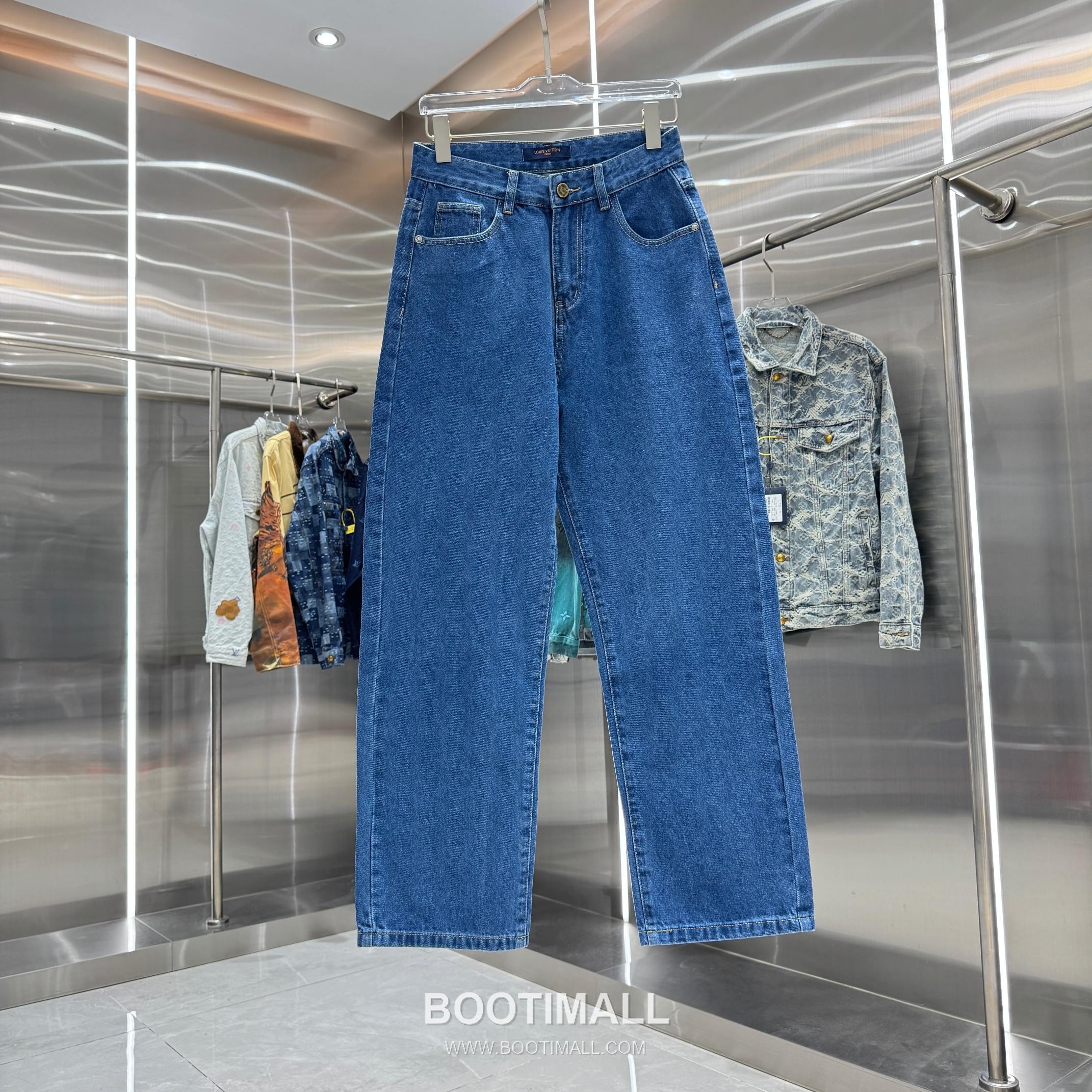 Louis Vuitton Back Pocket Letter Print Straight Jeans Denim Dark Blue Pants 루이비통 백 포켓 레터 프린트 스트레이트 진 데님 딥블루 팬츠 1