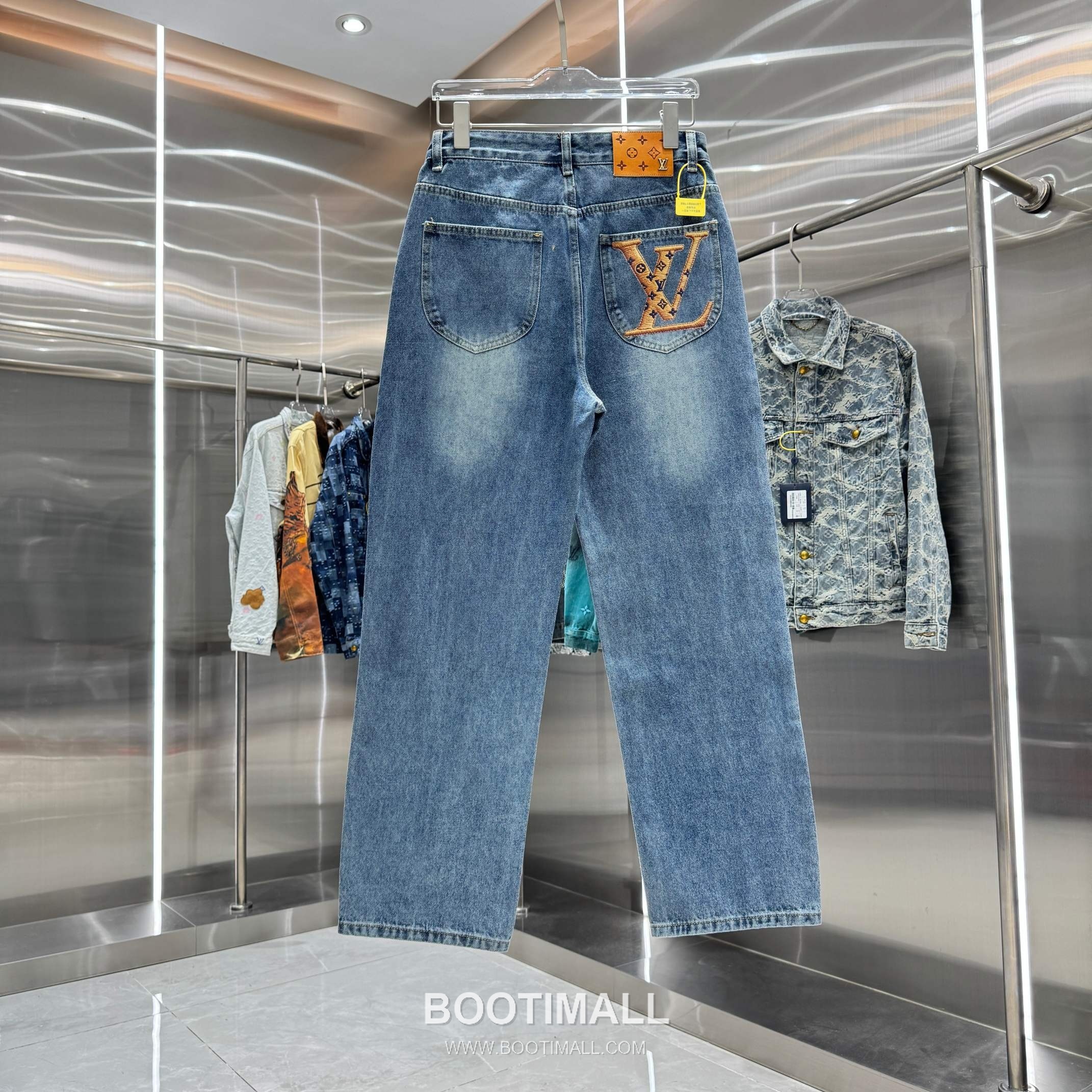 Louis Vuitton Letter Print Straight Jeans Denim Blue Pants 루이비통 레터 프린트 스트레이트 진 데님 블루 팬츠 2